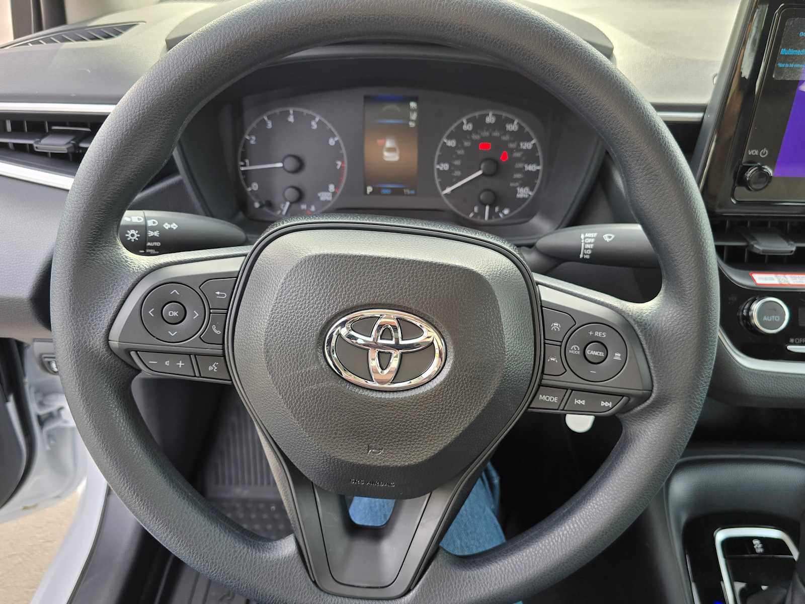 2025 Toyota Corolla LE 22