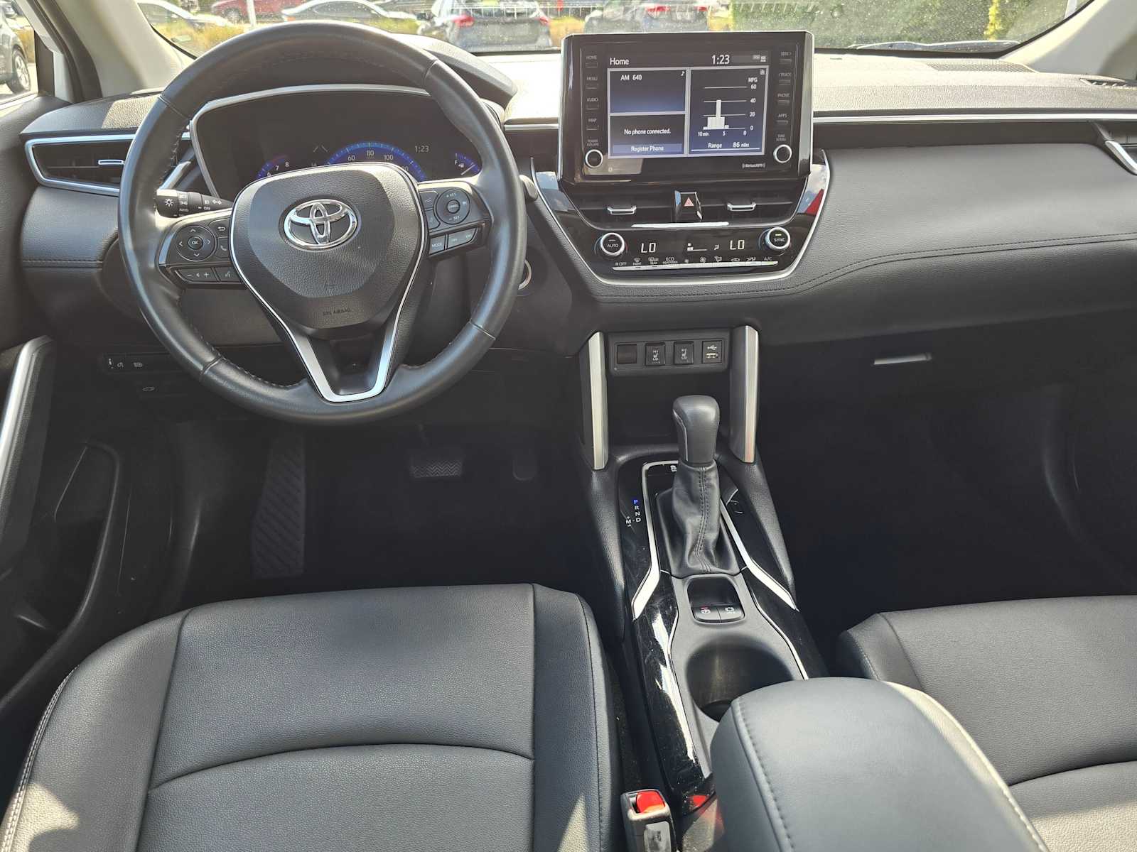 2022 Toyota Corolla Cross XLE 19