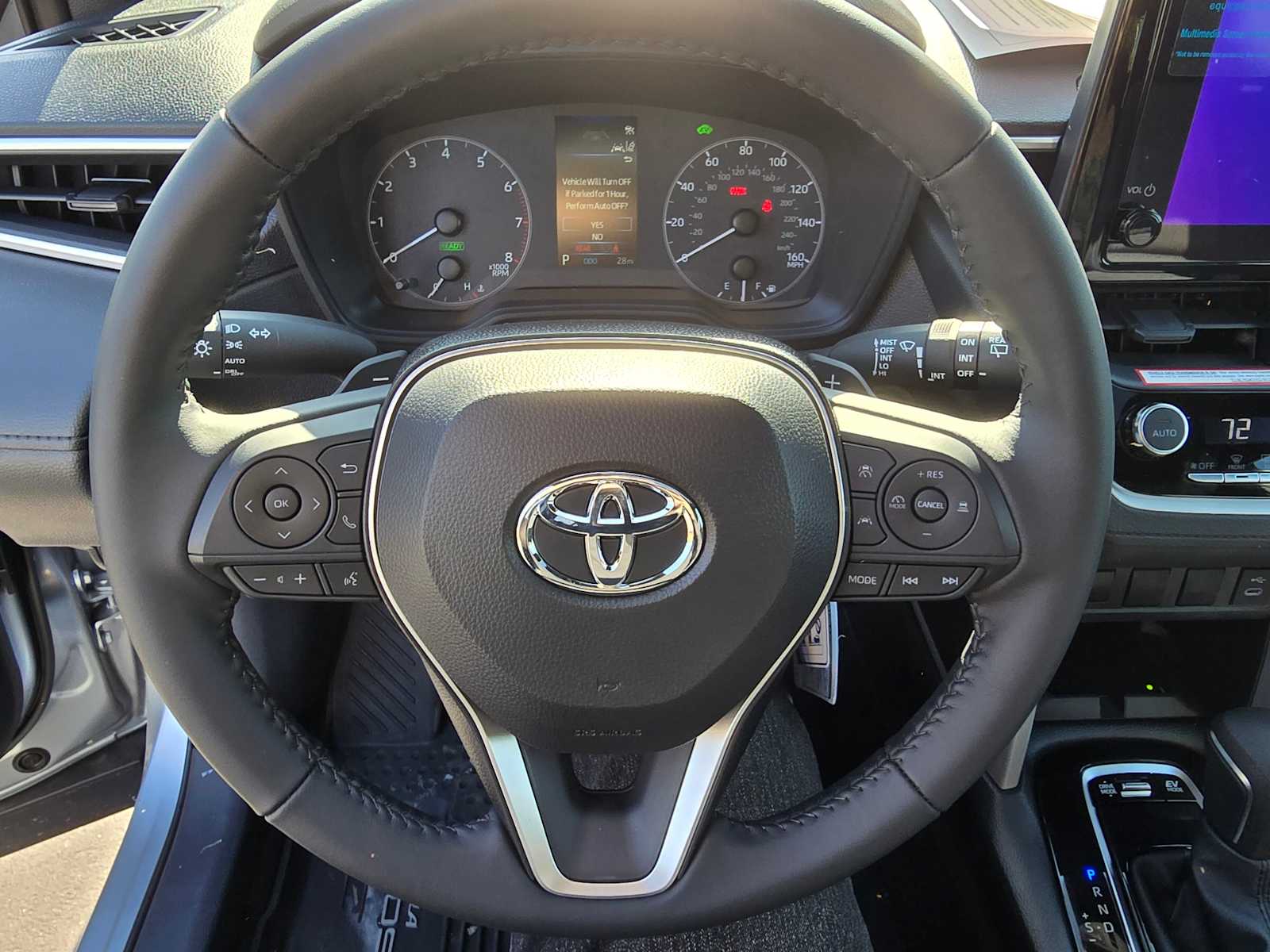 2024 Toyota Corolla Cross Hybrid SE 22