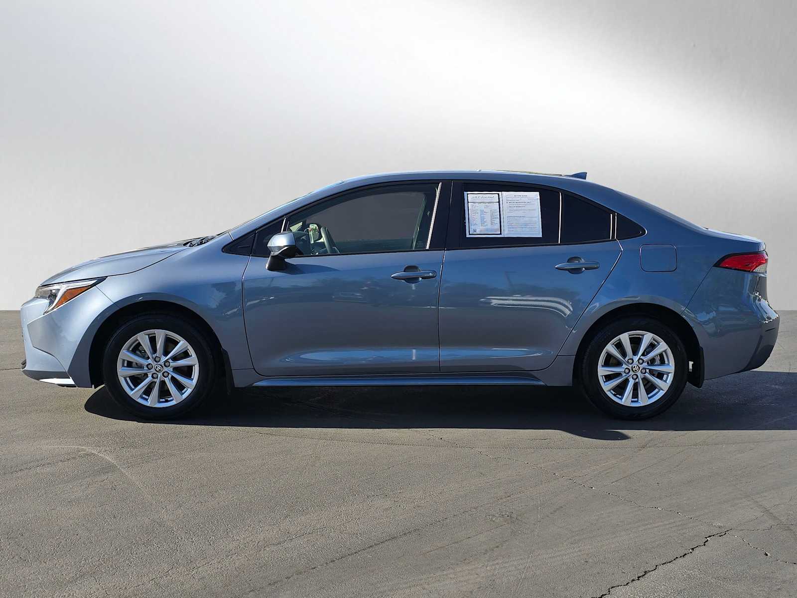 2024 Toyota Corolla Hybrid LE 2