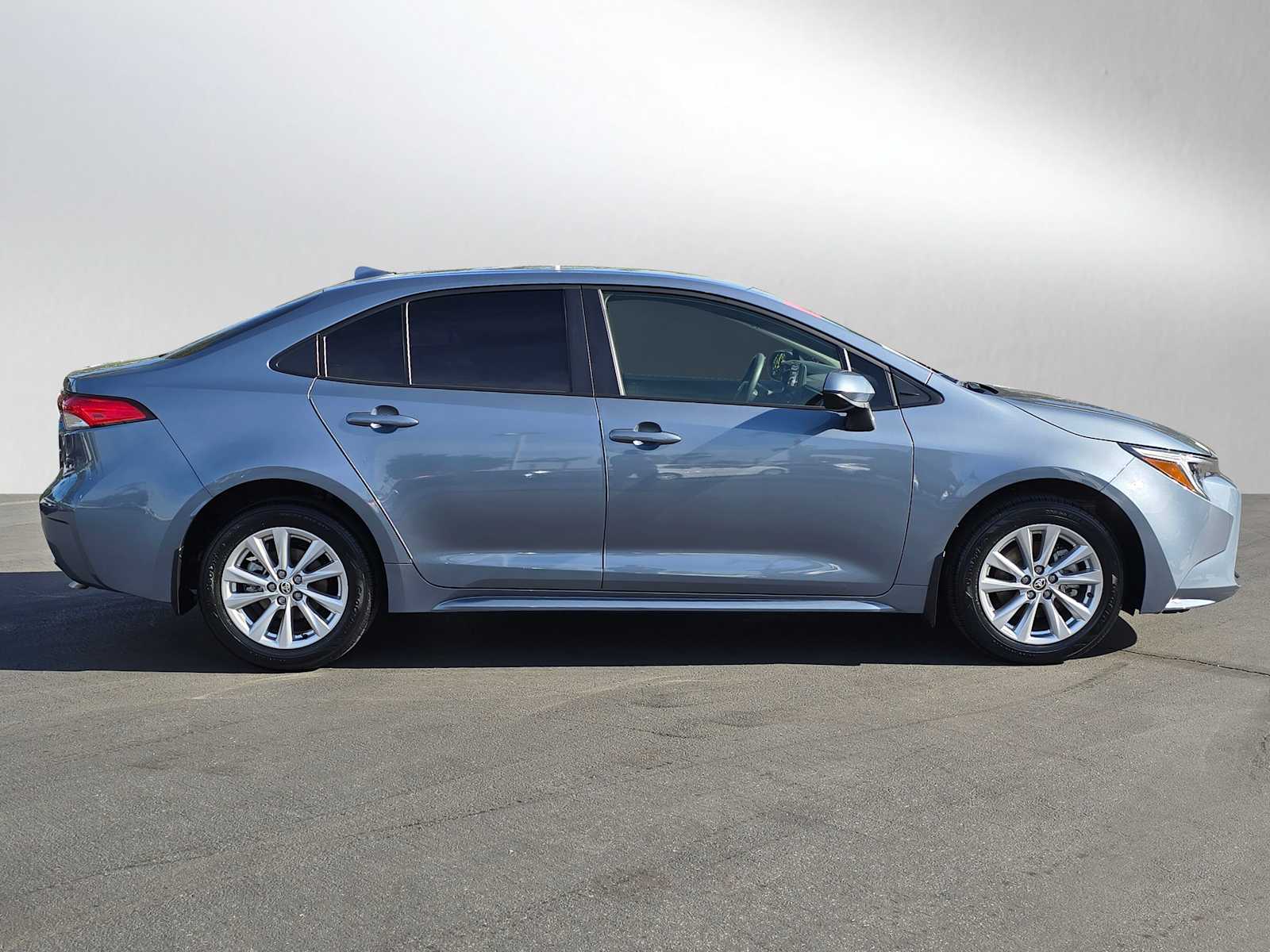 2024 Toyota Corolla Hybrid LE 6