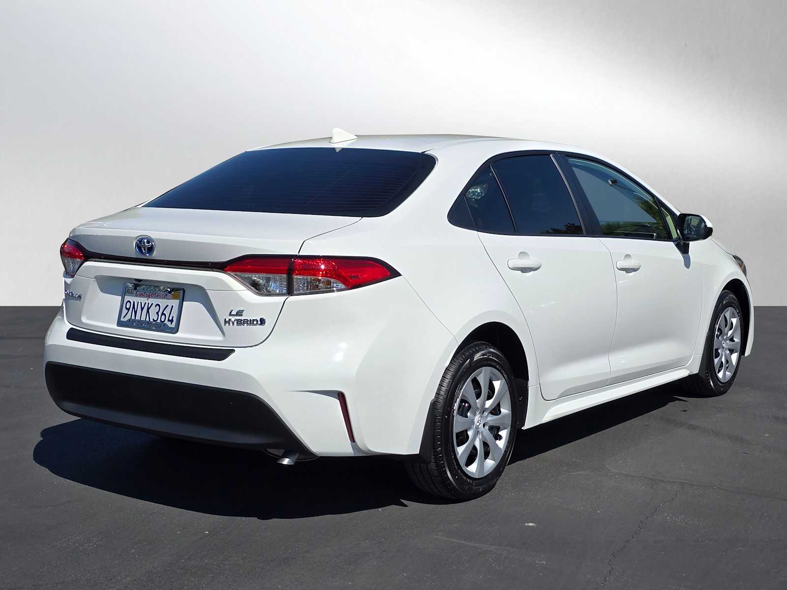 2024 Toyota Corolla Hybrid LE 5