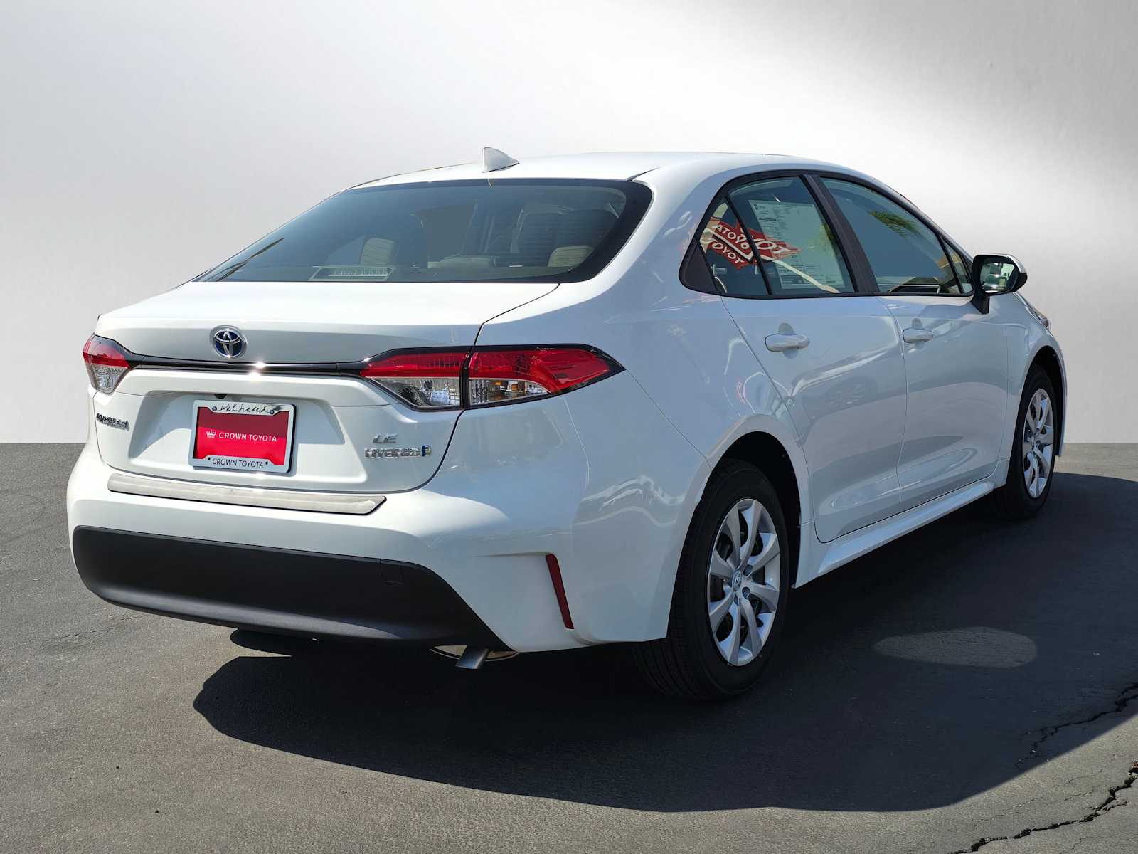 2024 Toyota Corolla Hybrid LE 5