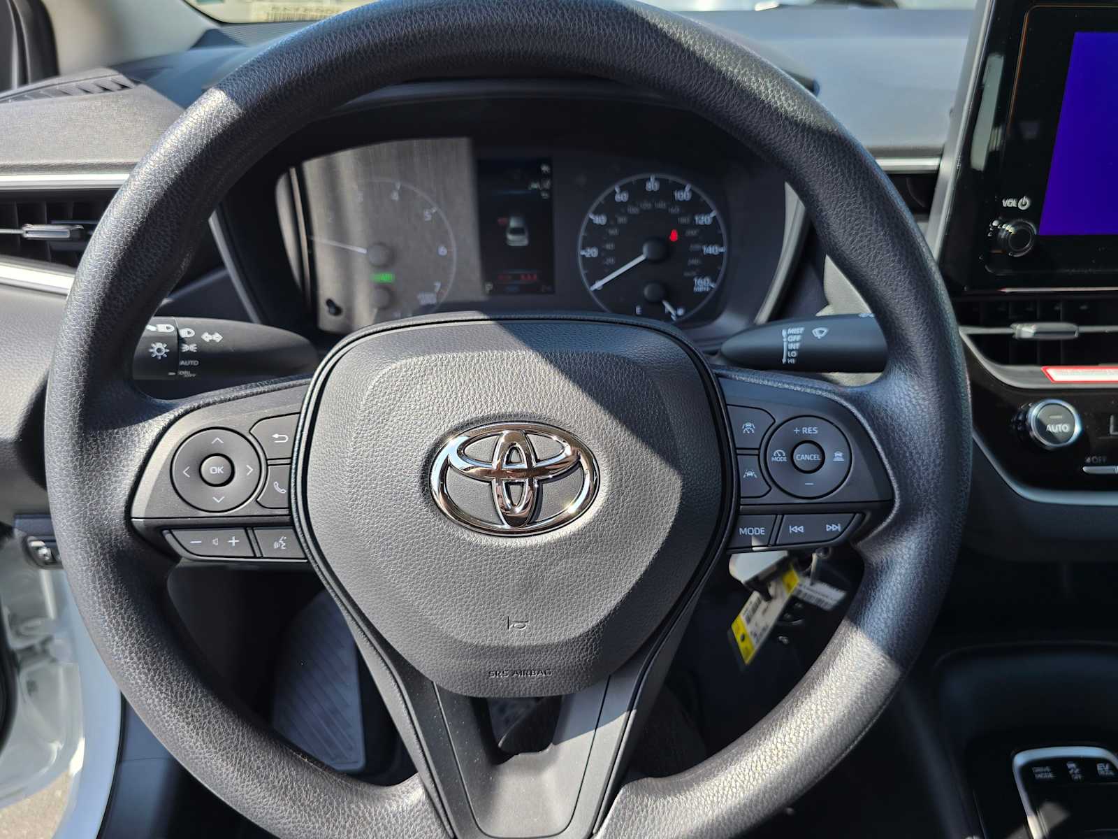 2024 Toyota Corolla Hybrid LE 22