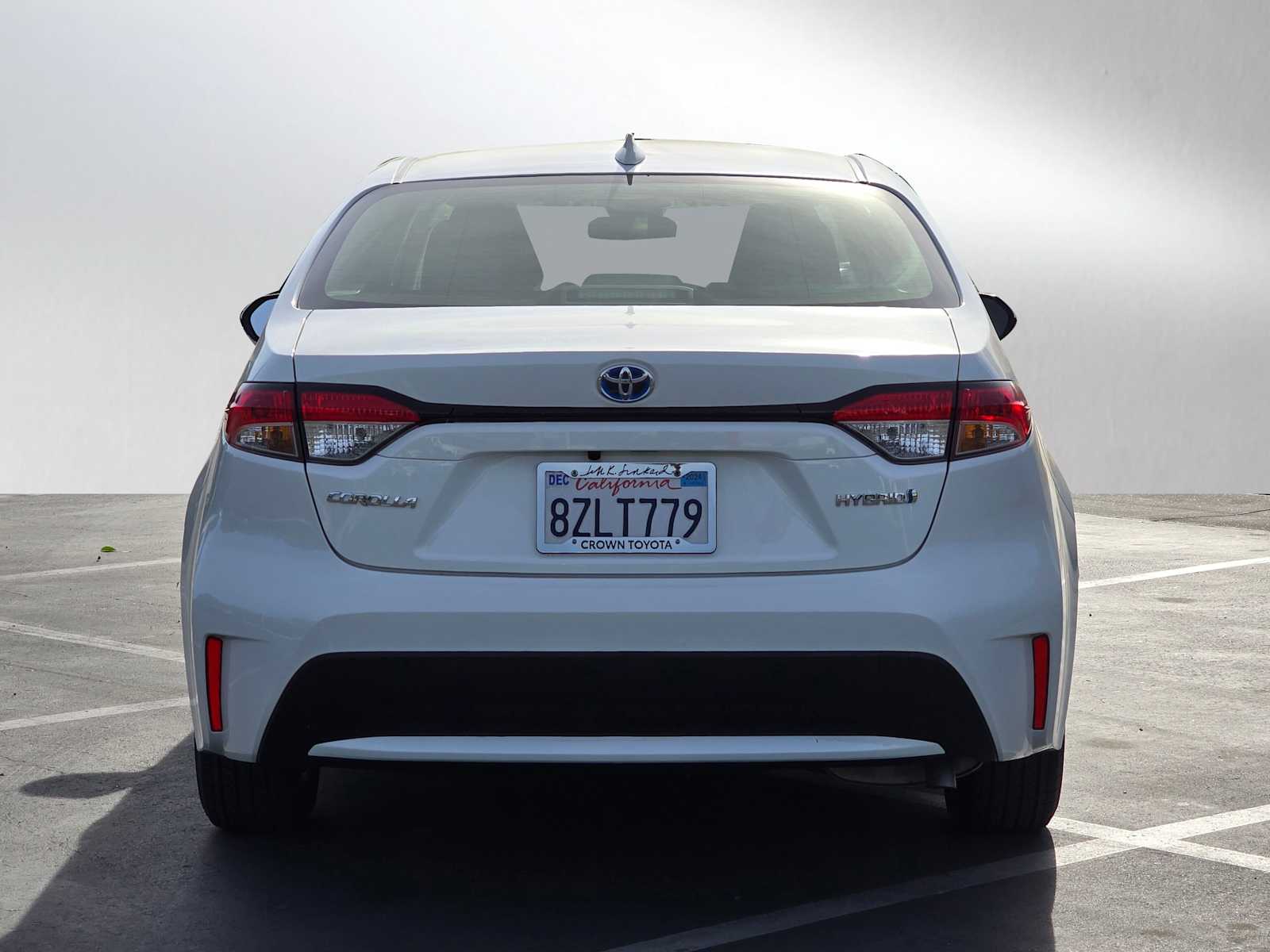 2022 Toyota Corolla Hybrid LE 4