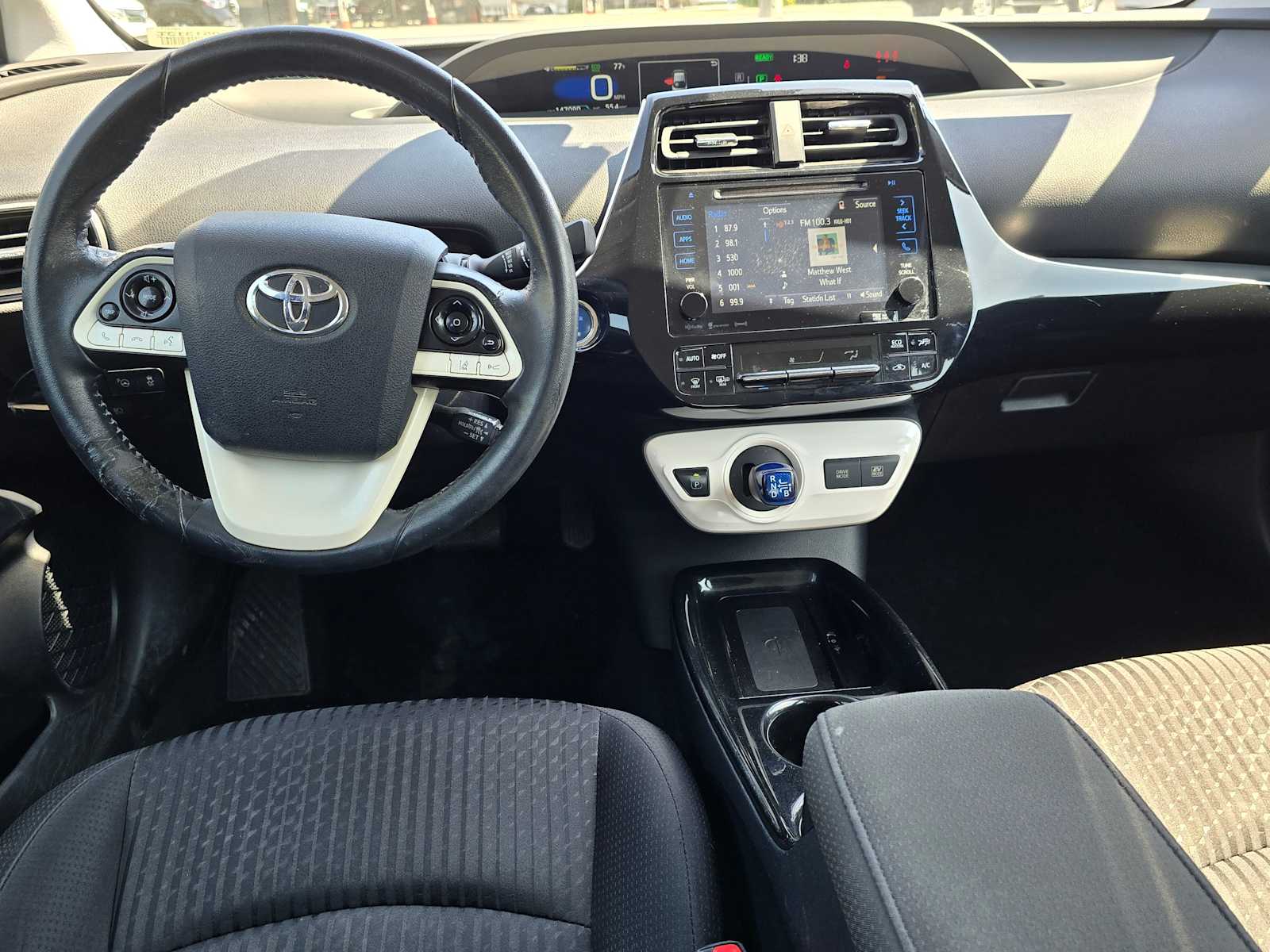 2017 Toyota Prius Three 18