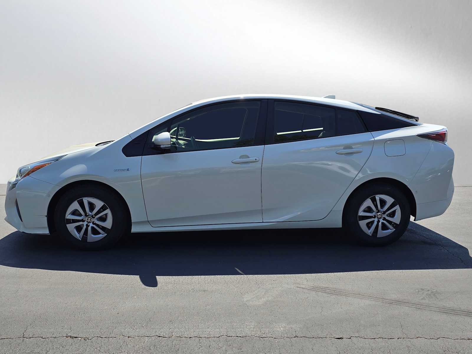 2017 Toyota Prius Three 2