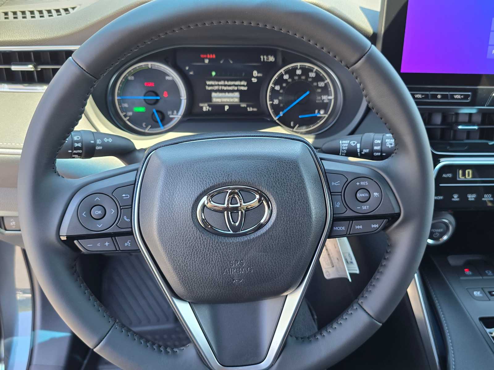 2024 Toyota Venza XLE 23
