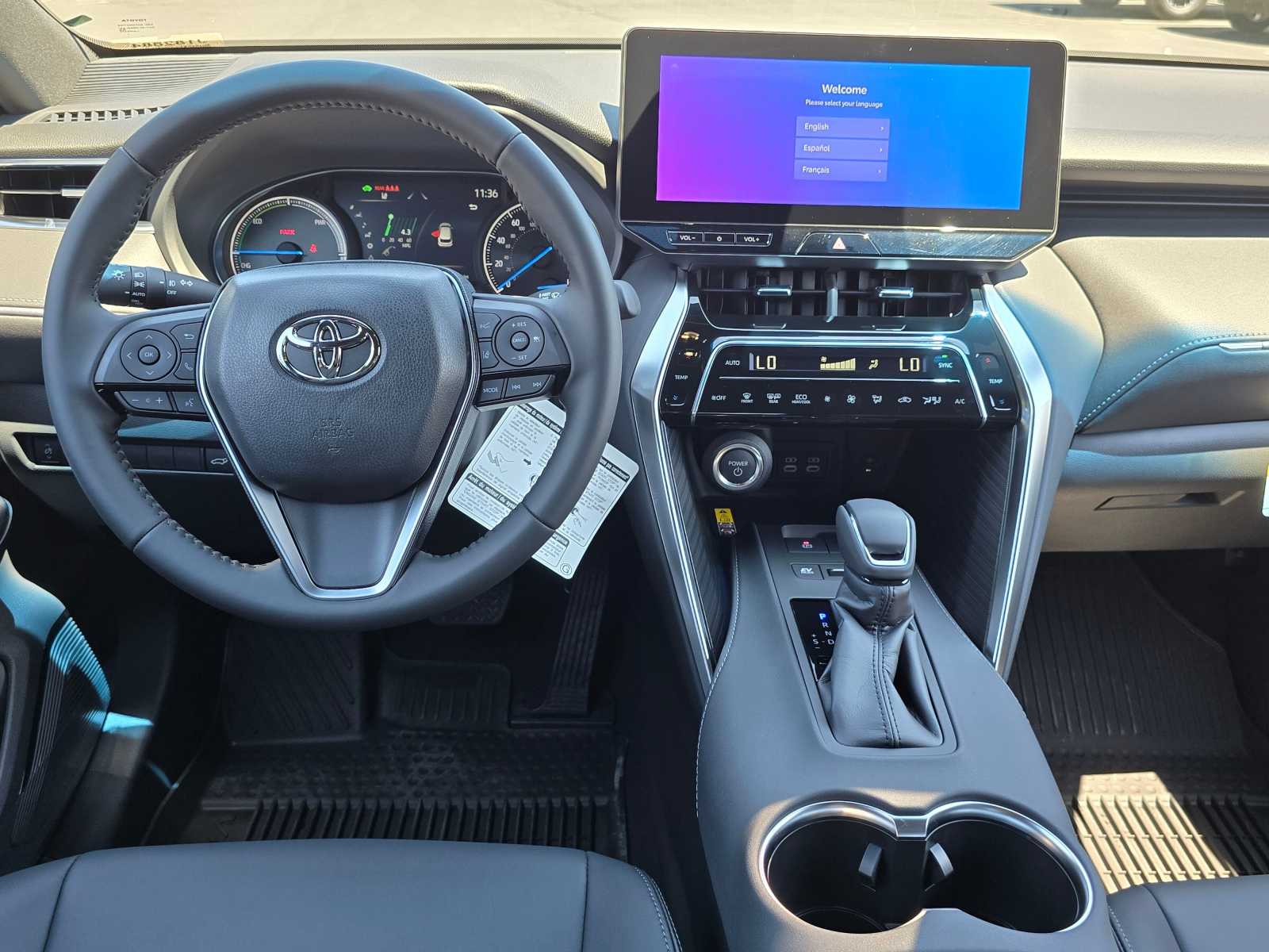 2024 Toyota Venza XLE 19
