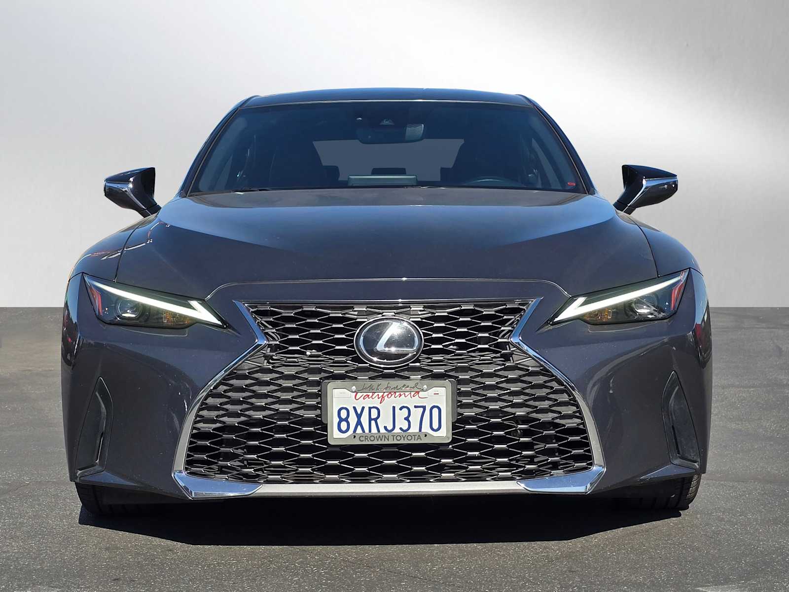 2021 Lexus IS  8