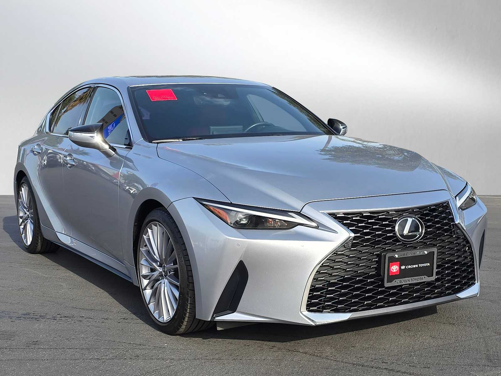 2023 Lexus IS  7