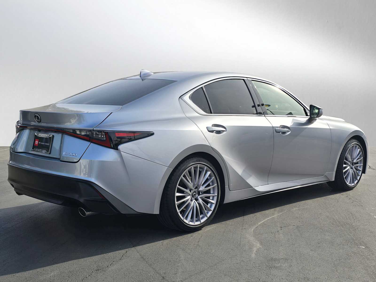 2023 Lexus IS  5