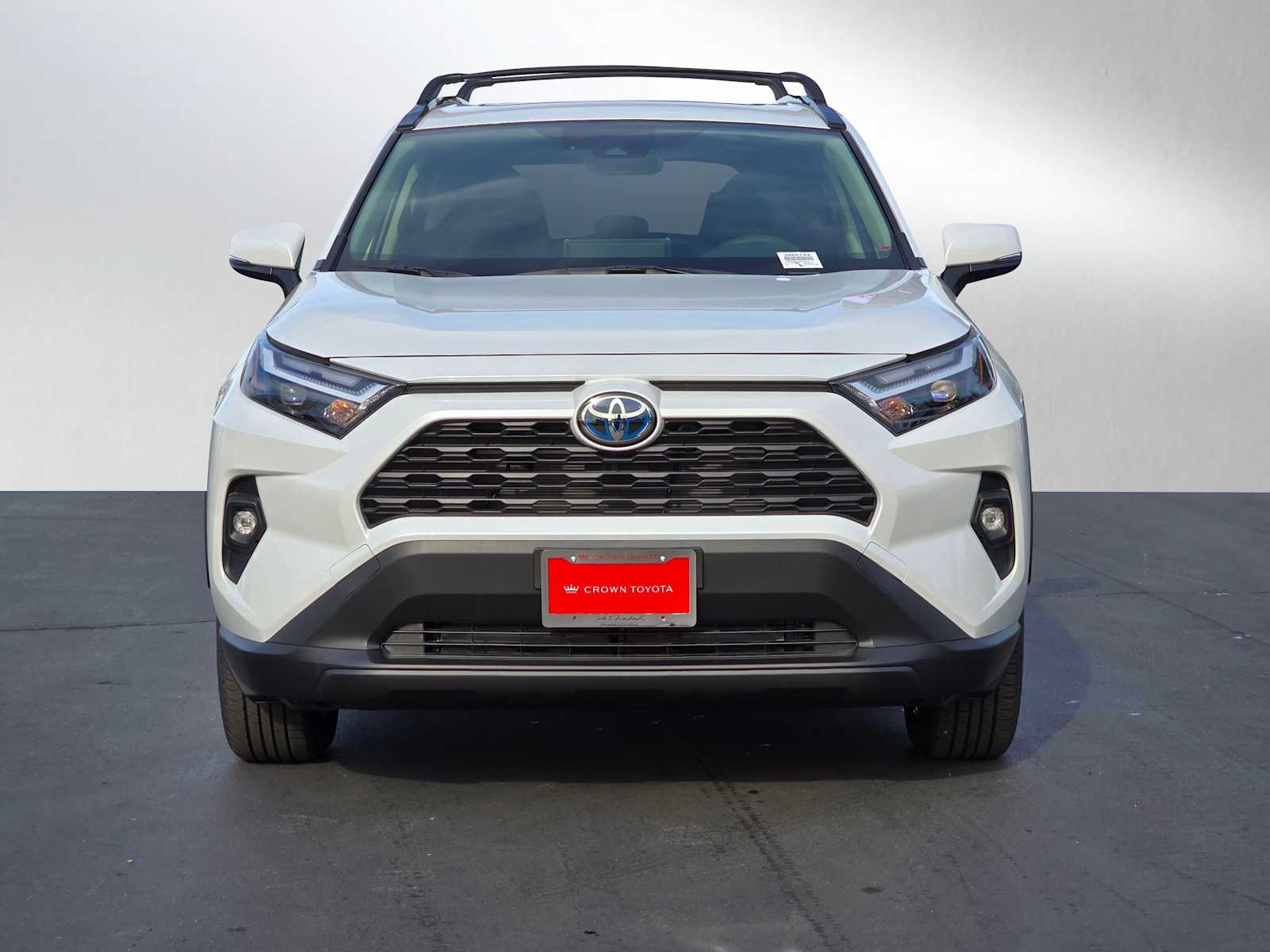 2024 Toyota RAV4 Hybrid XLE Premium 8