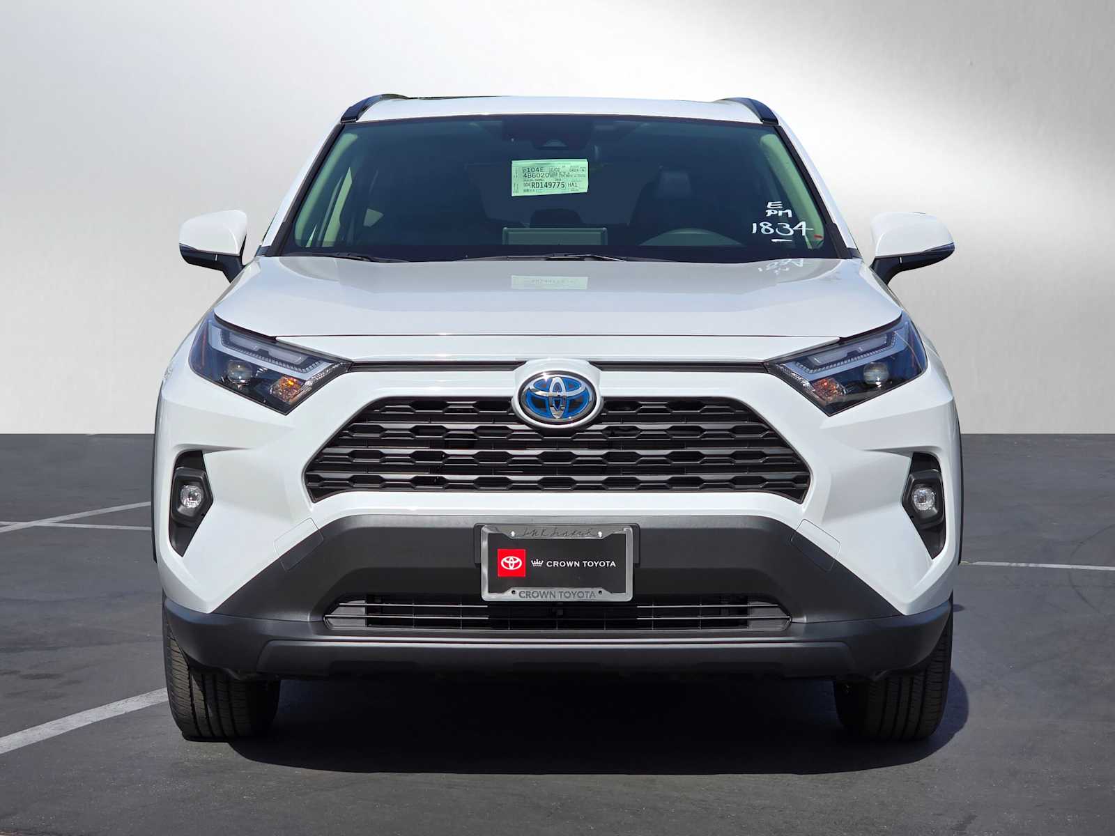 2024 Toyota RAV4 Hybrid XLE Premium 8