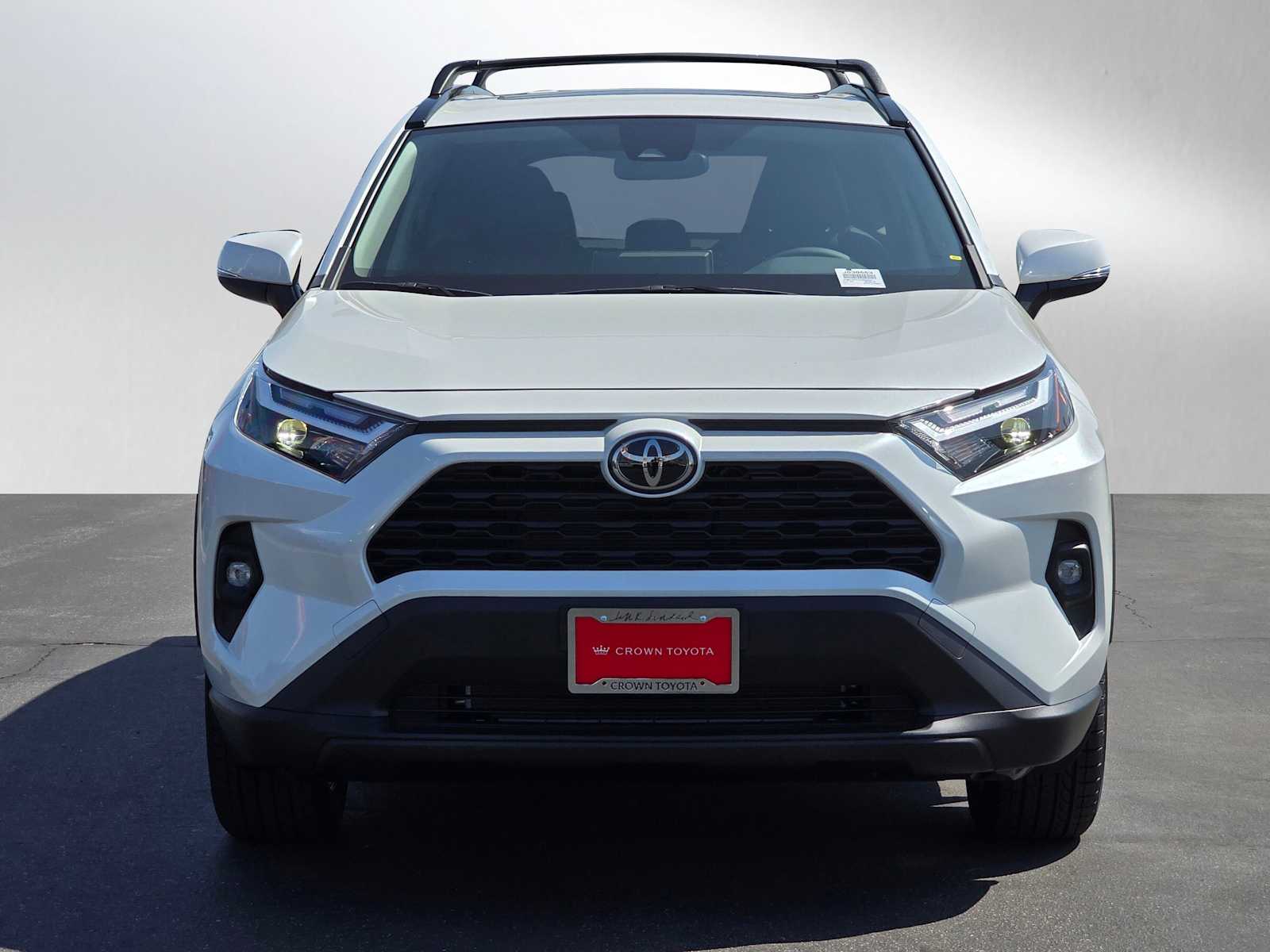 2024 Toyota RAV4 XLE Premium 8