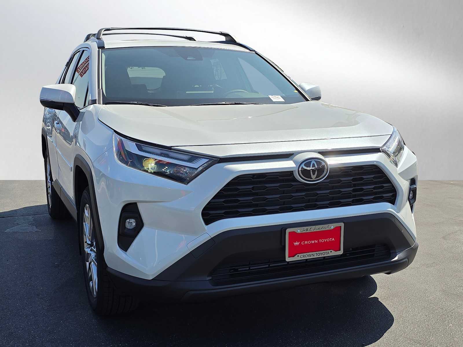 2024 Toyota RAV4 XLE Premium 7