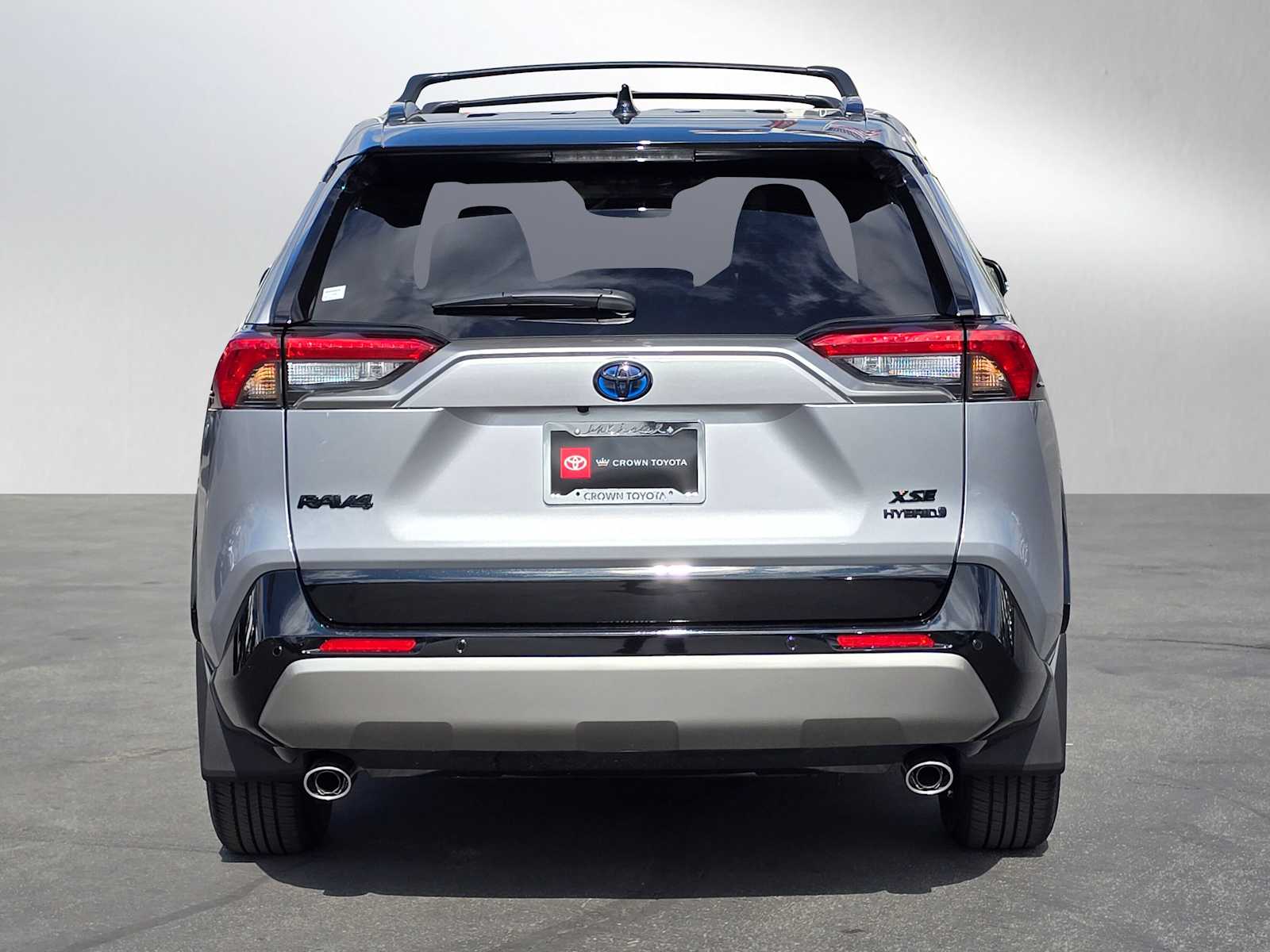 2024 Toyota RAV4 Hybrid XSE 4