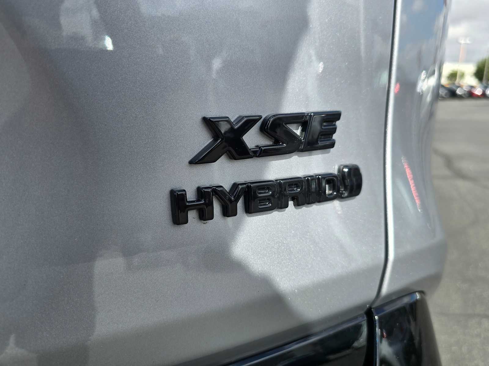 2024 Toyota RAV4 Hybrid XSE 13