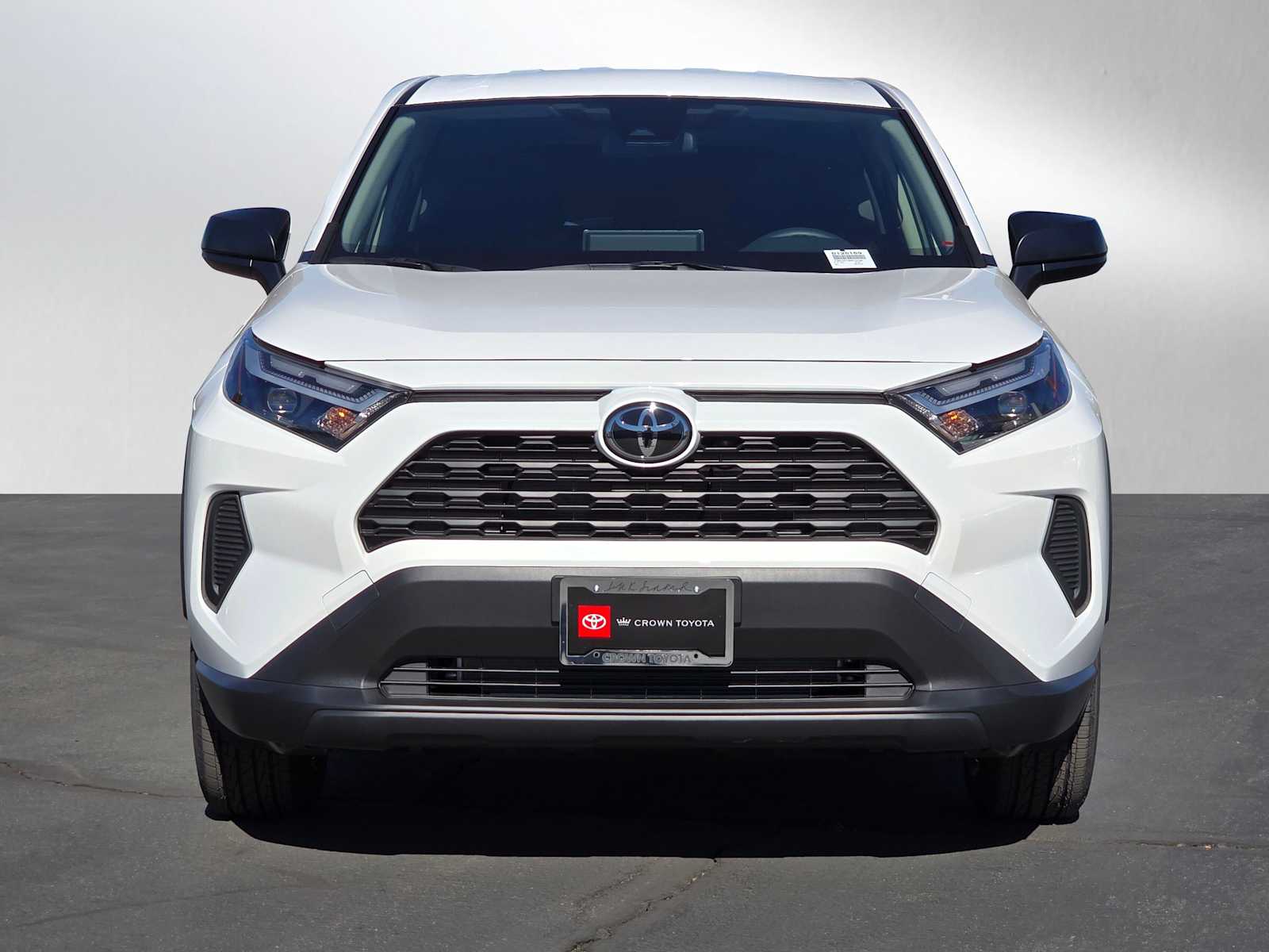 2024 Toyota RAV4 LE 8