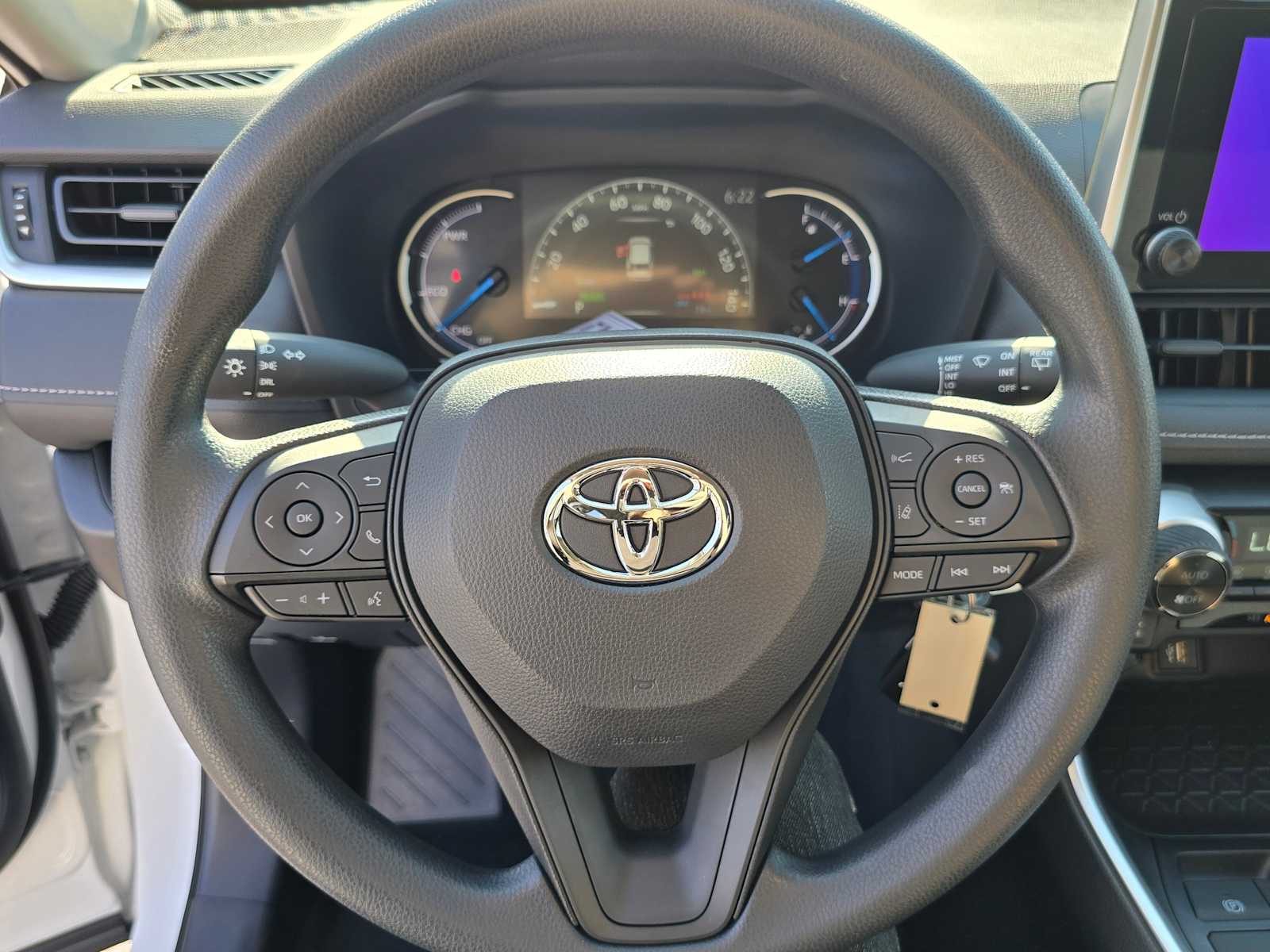 2024 Toyota RAV4 Hybrid LE 22