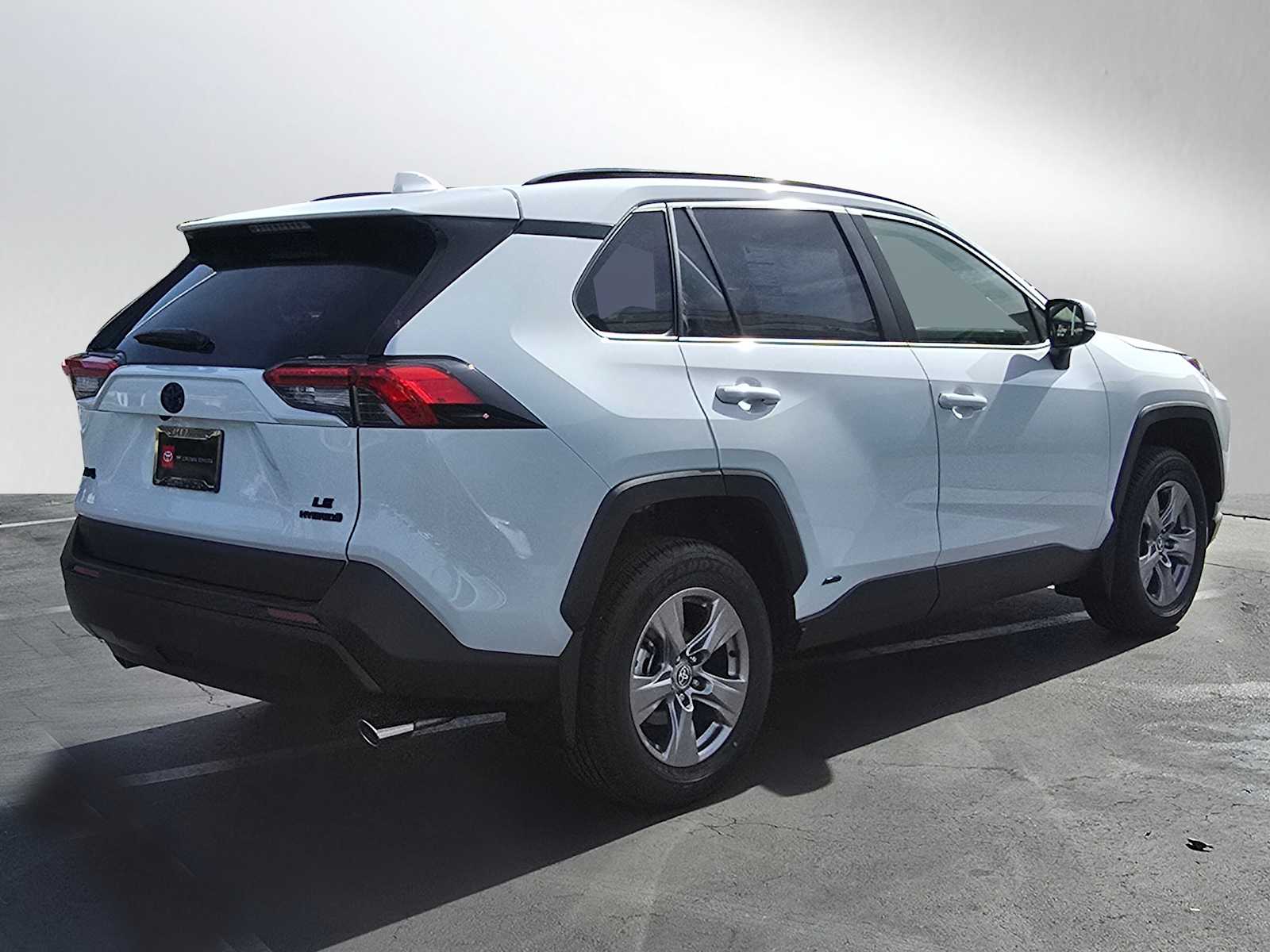 2024 Toyota RAV4 Hybrid LE 5