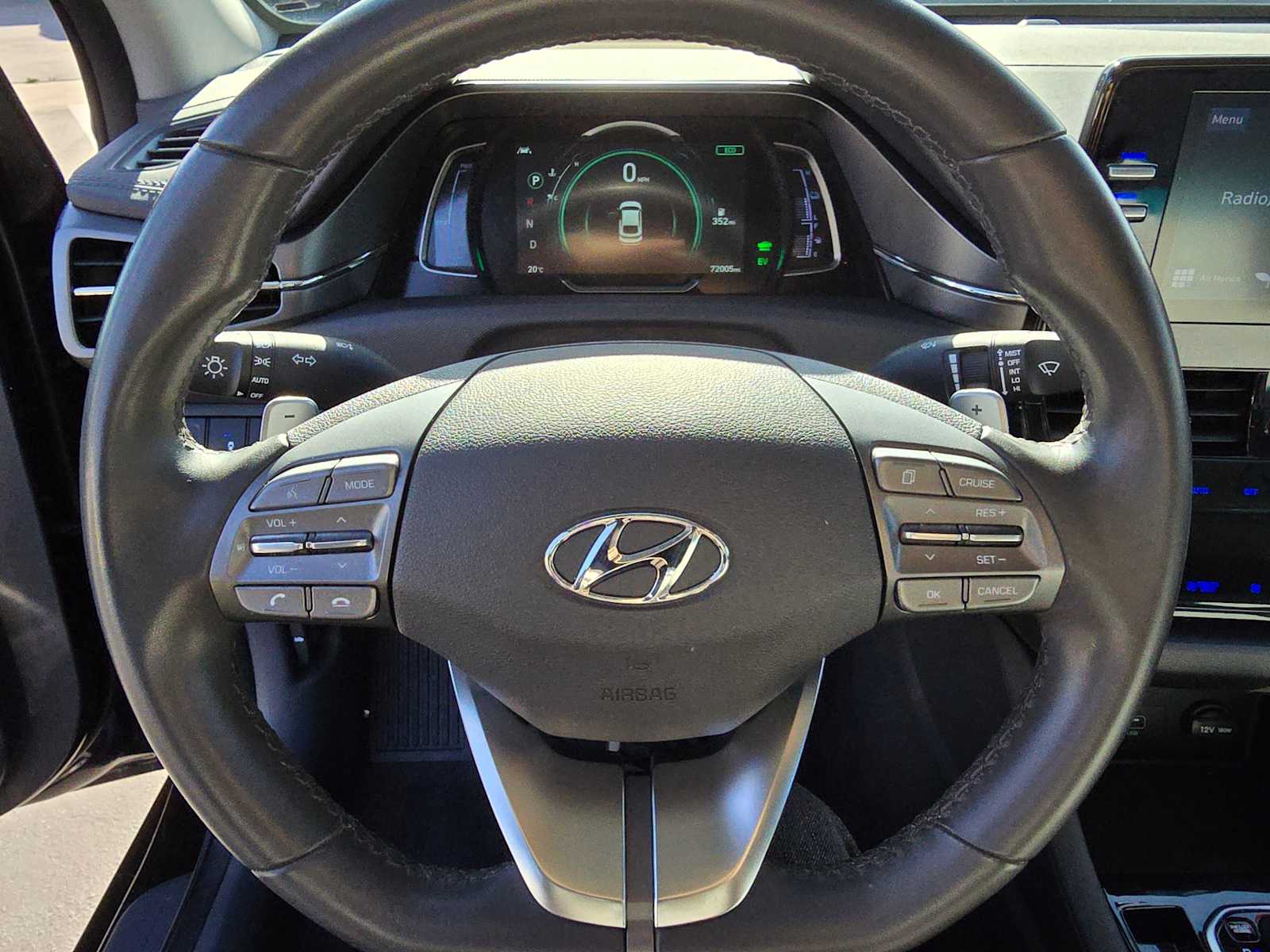 2022 Hyundai IONIQ Hybrid SE 22