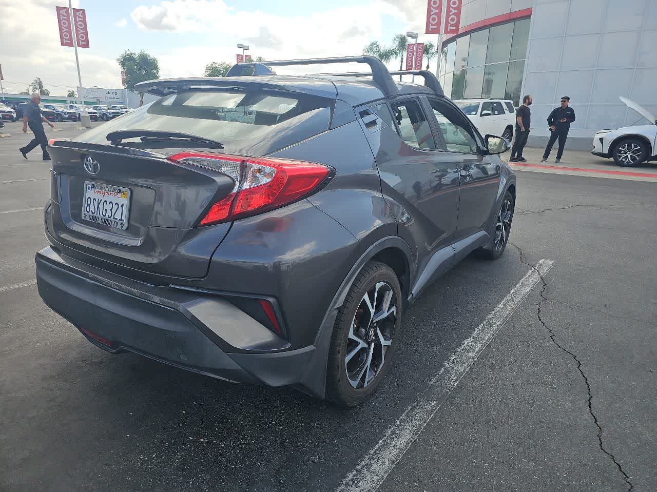 2018 Toyota C-HR XLE Premium 2