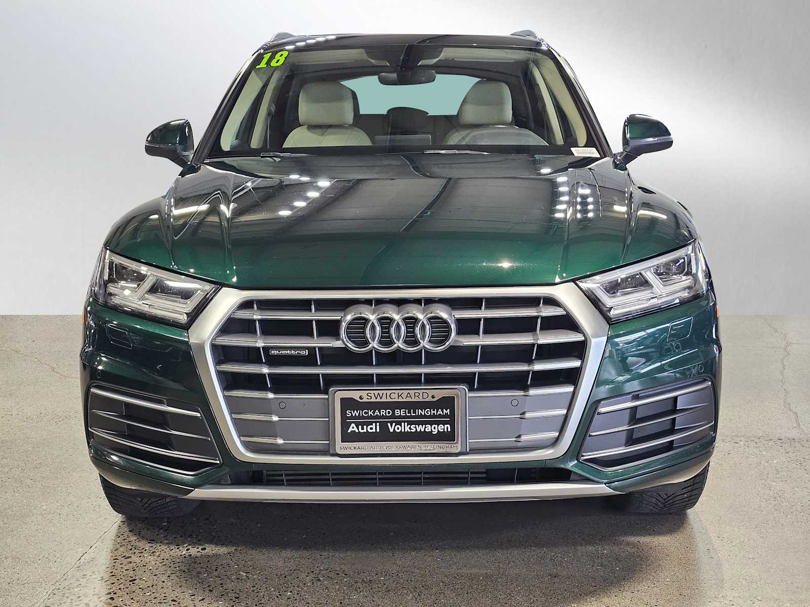 View vehicle photo 2
