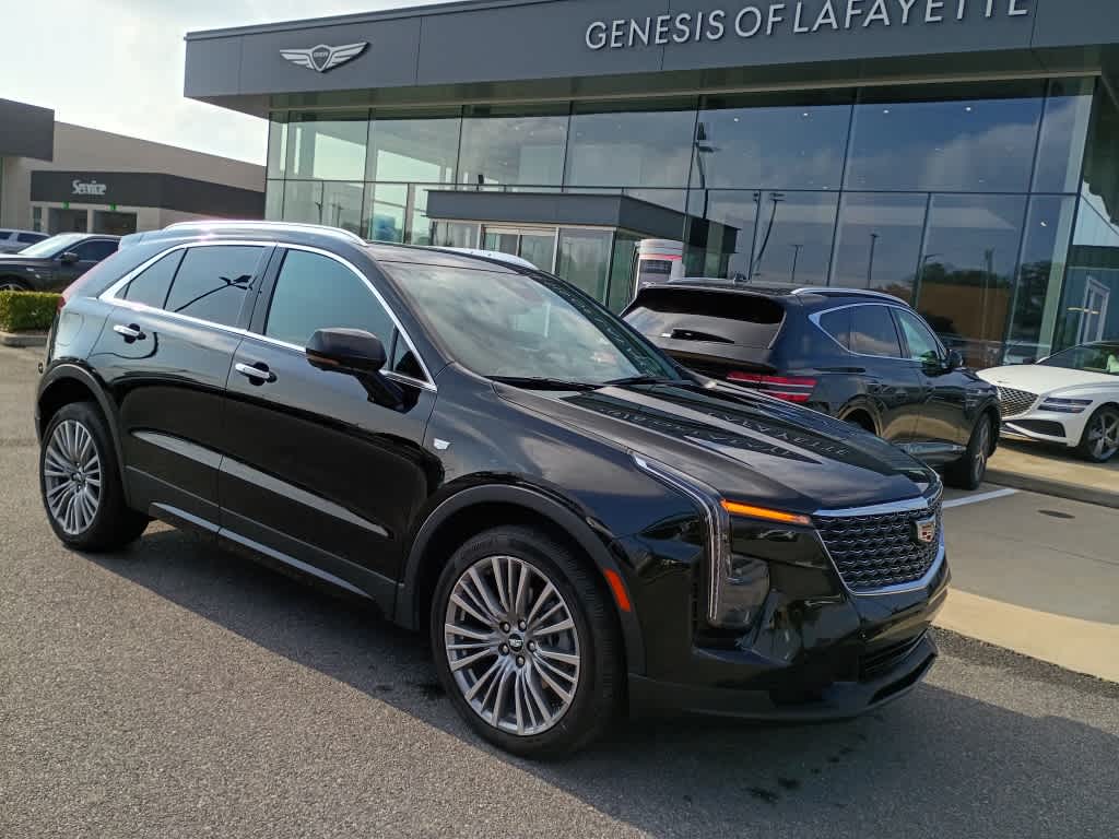 2025 Cadillac XT4 Premium Luxury FWD