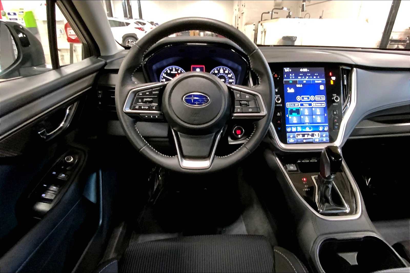 View vehicle photo 7