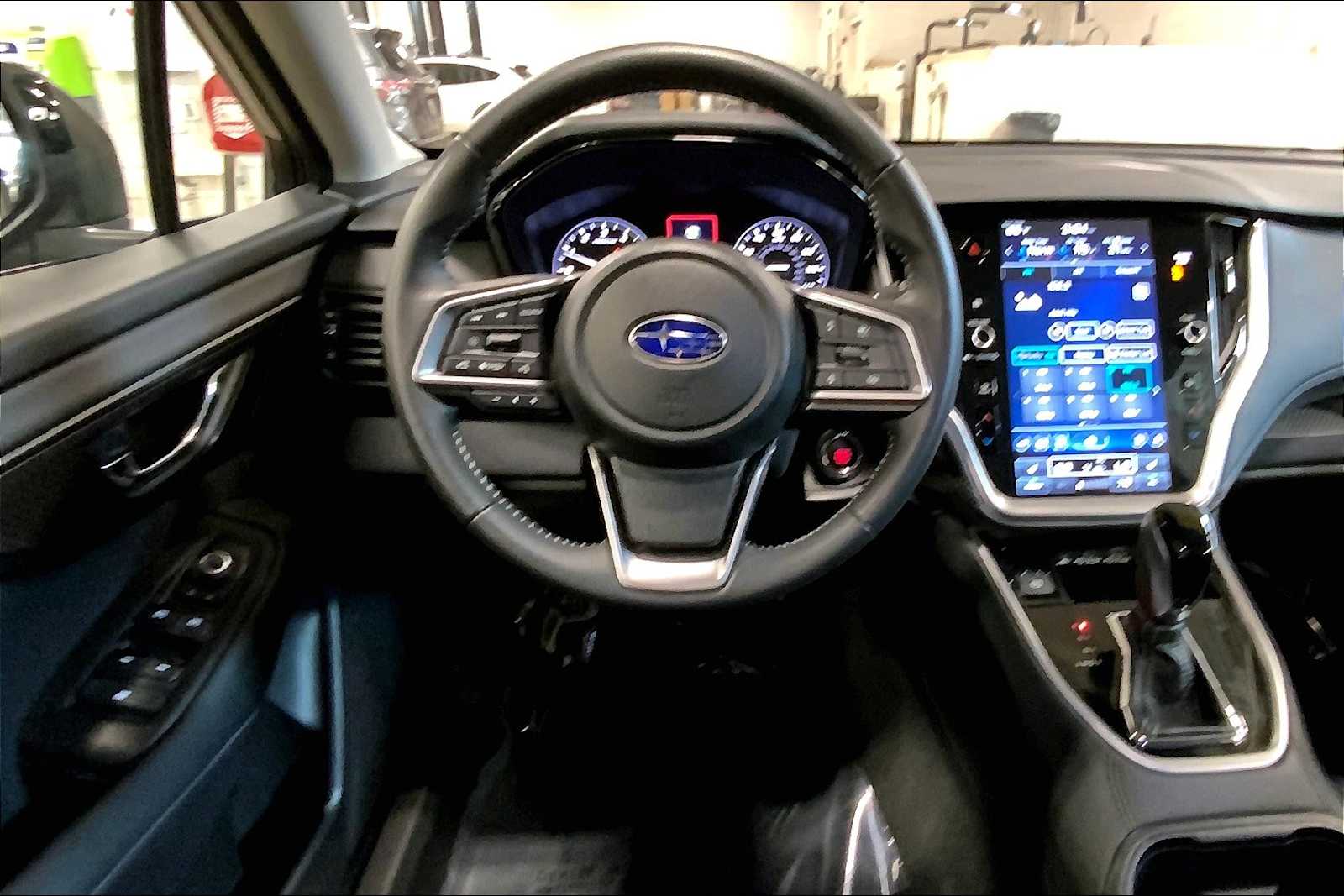 View vehicle photo 7