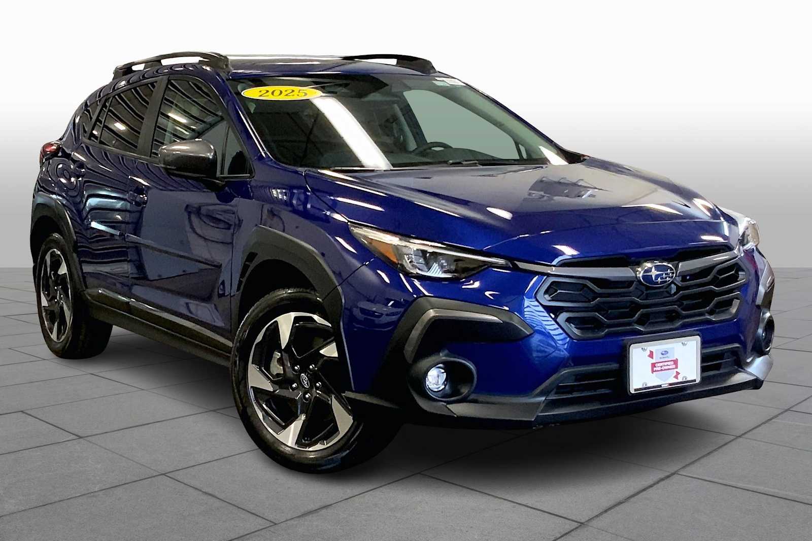 View vehicle photo 4