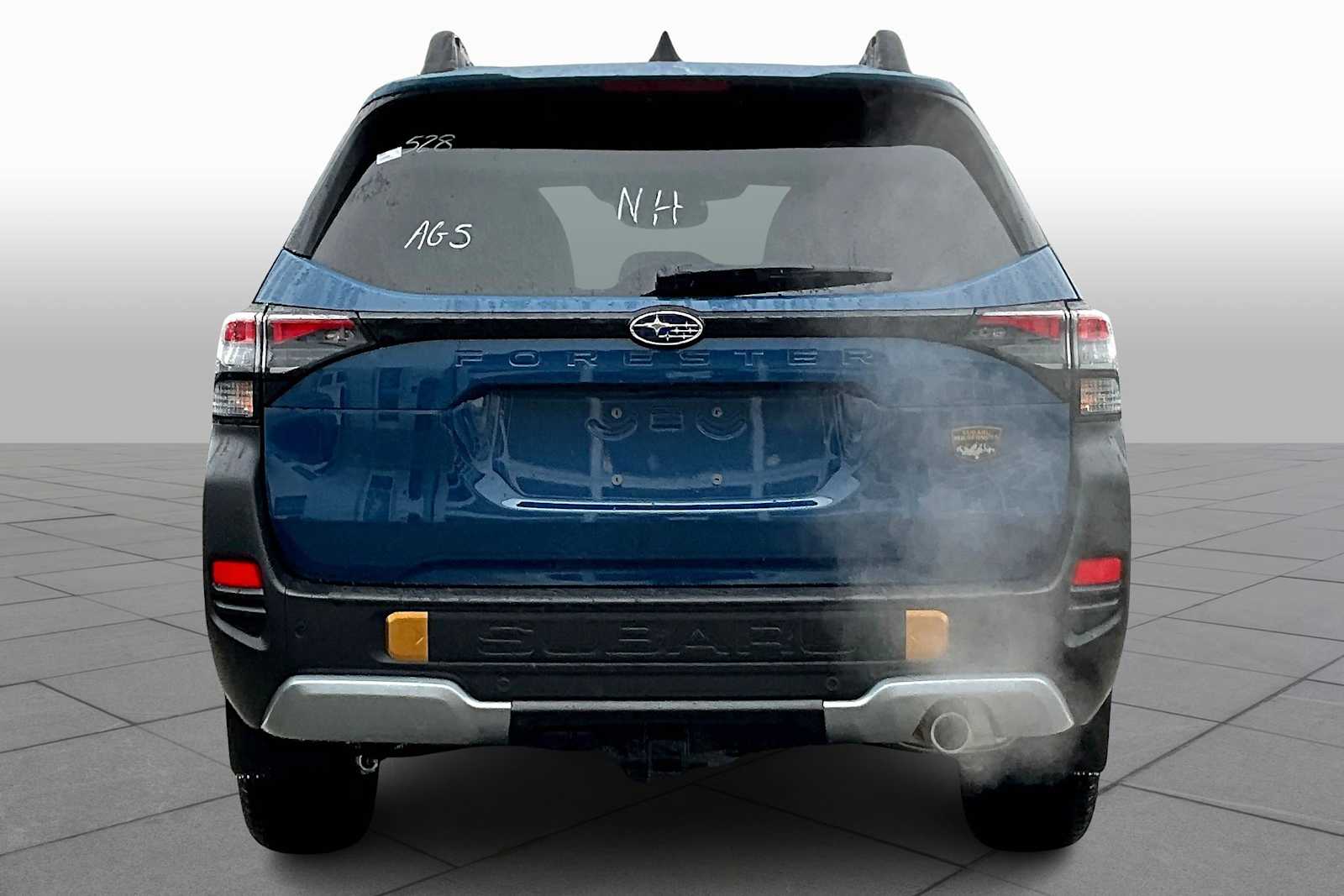 View vehicle photo 4