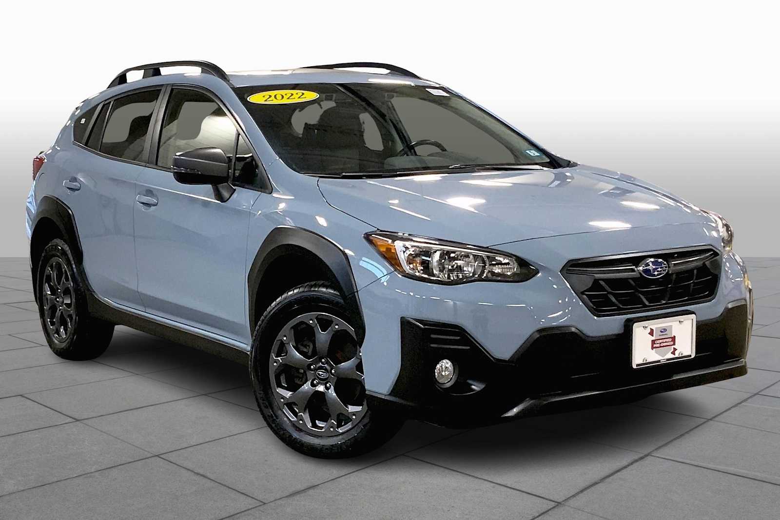 View vehicle photo 4