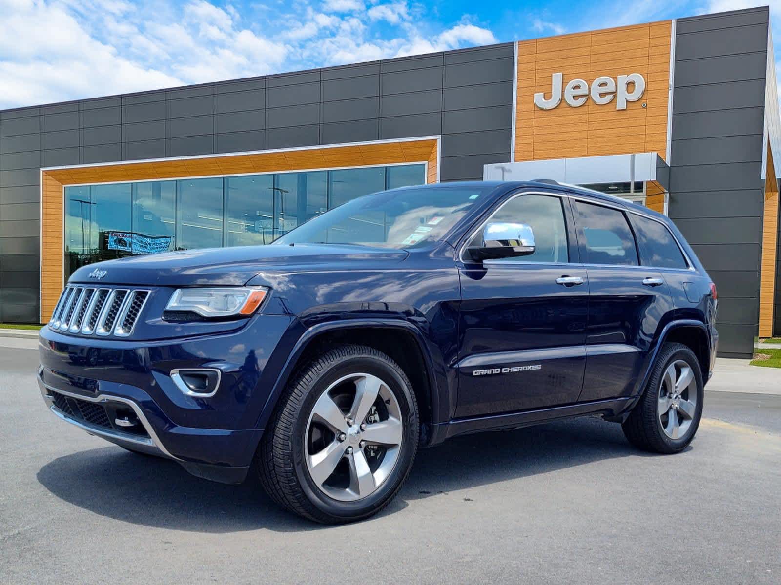 True Blue Pearlcoat 2014 Jeep Grand Cherokee SUV / Crossover Four-Wheel Drive 8-Speed Automatic