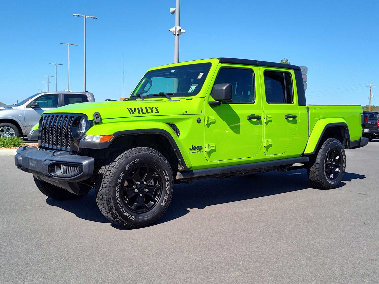 2021 Jeep Gladiator Willys Crew Cab 4WD