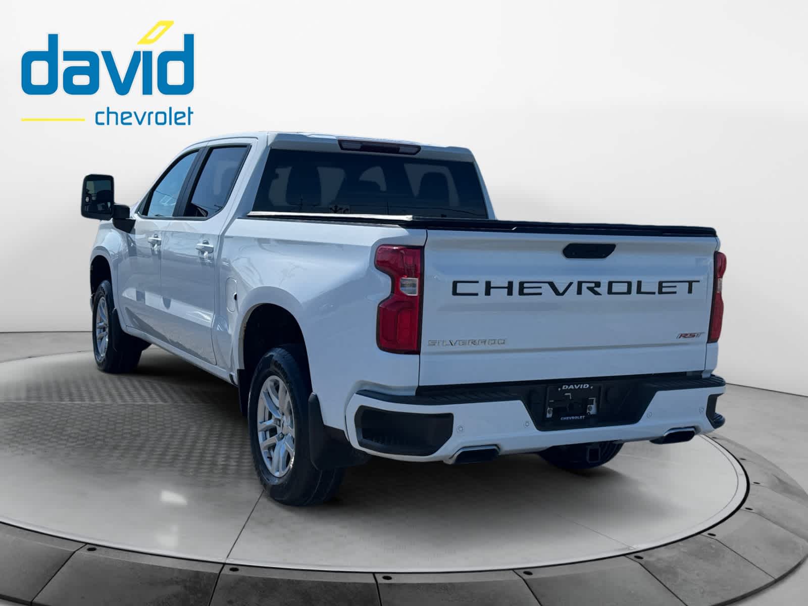 View vehicle photo 7