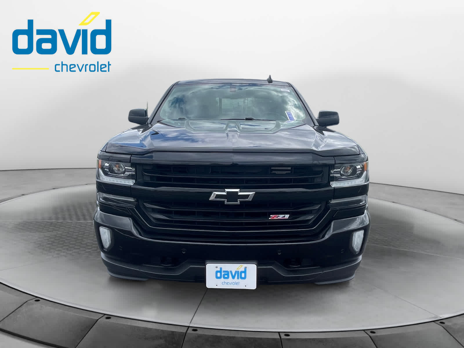 View vehicle photo 2