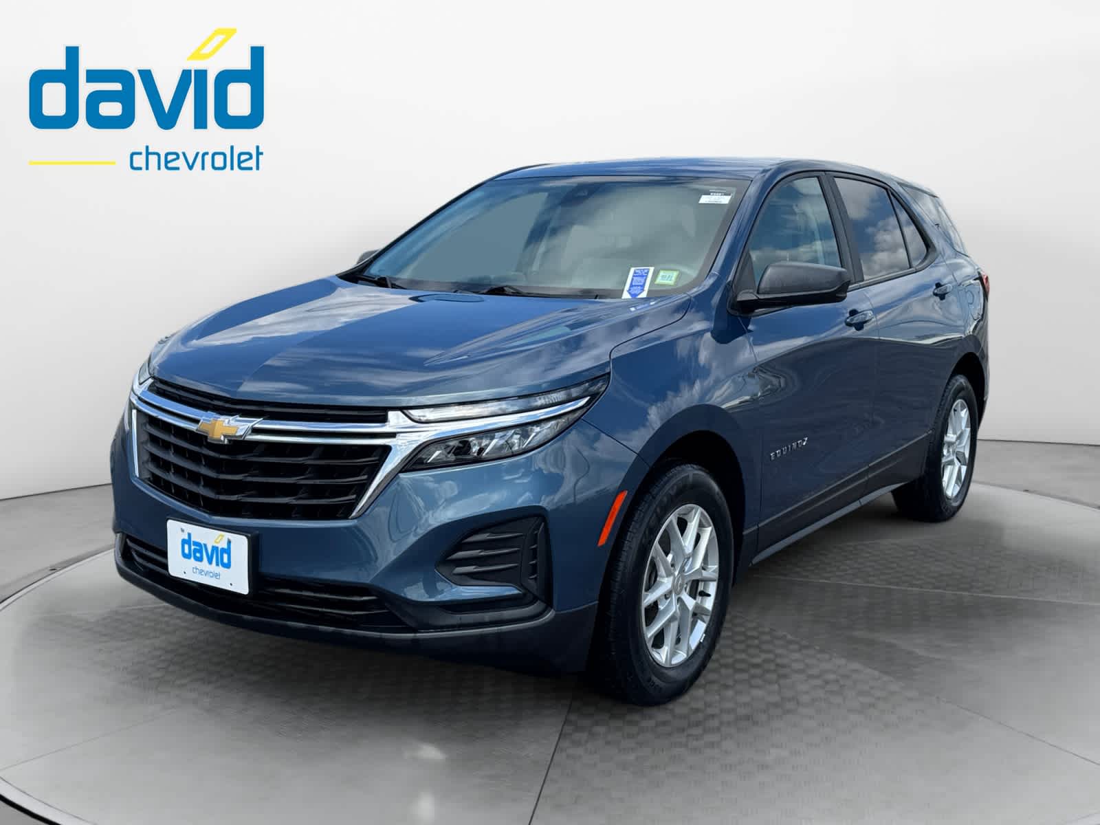 View vehicle photo 2