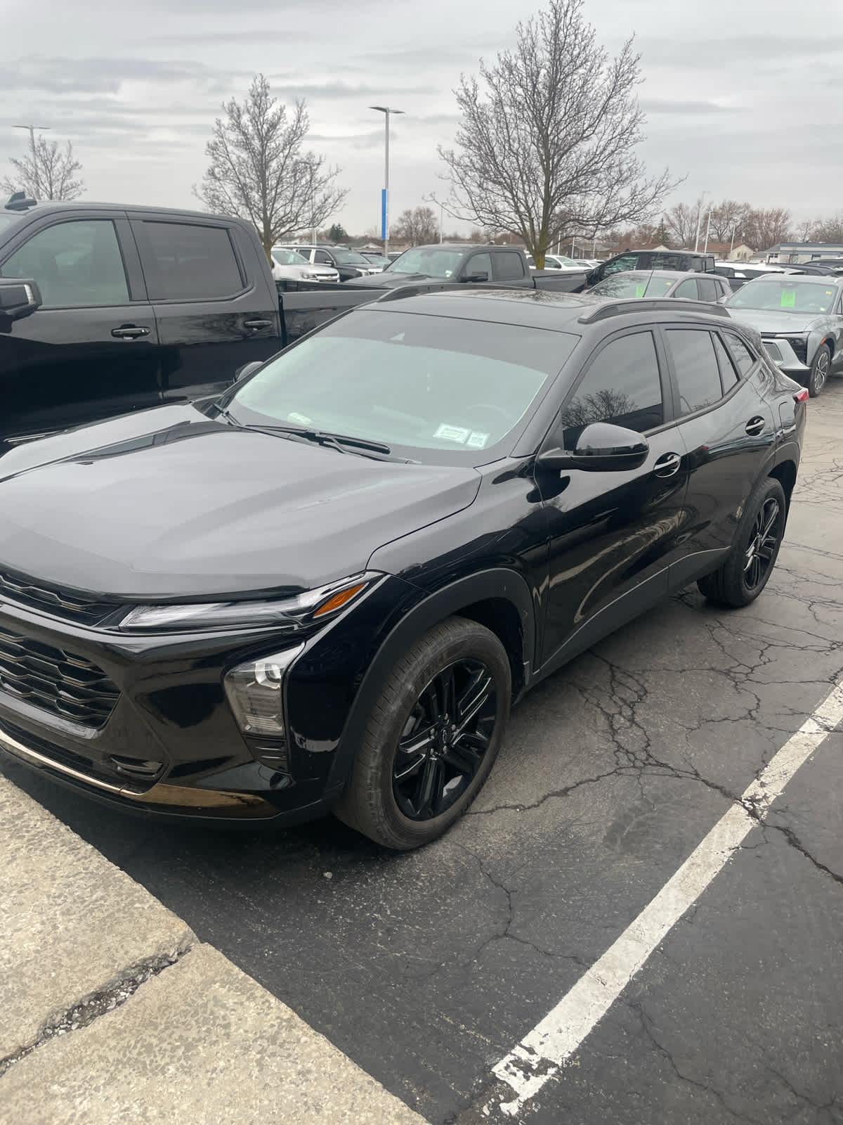 Mosaic Black Metallic 2024 Chevrolet Trax Activ FWD SUV / Crossover Front-Wheel Drive 6-Speed Automatic