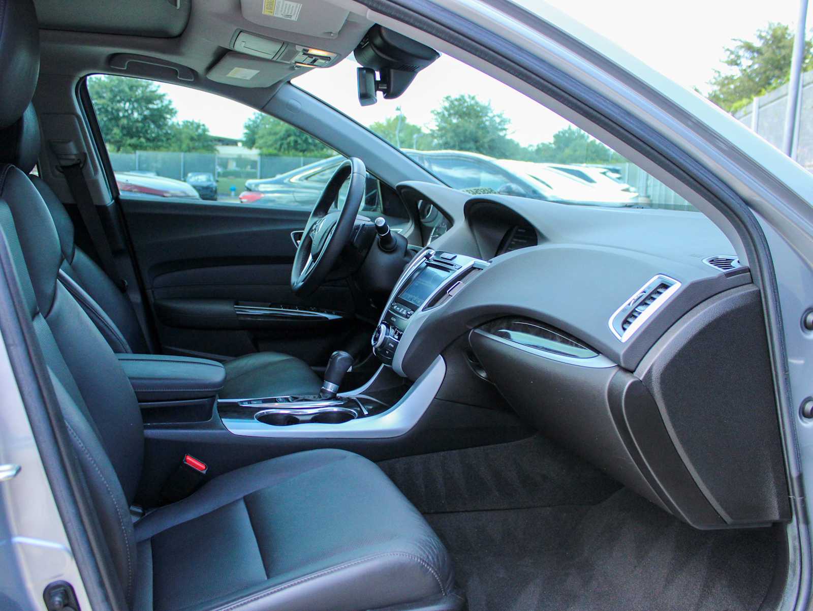 Used 2020 Lunar Silver Metallic Acura w/Technology Pkg image 17