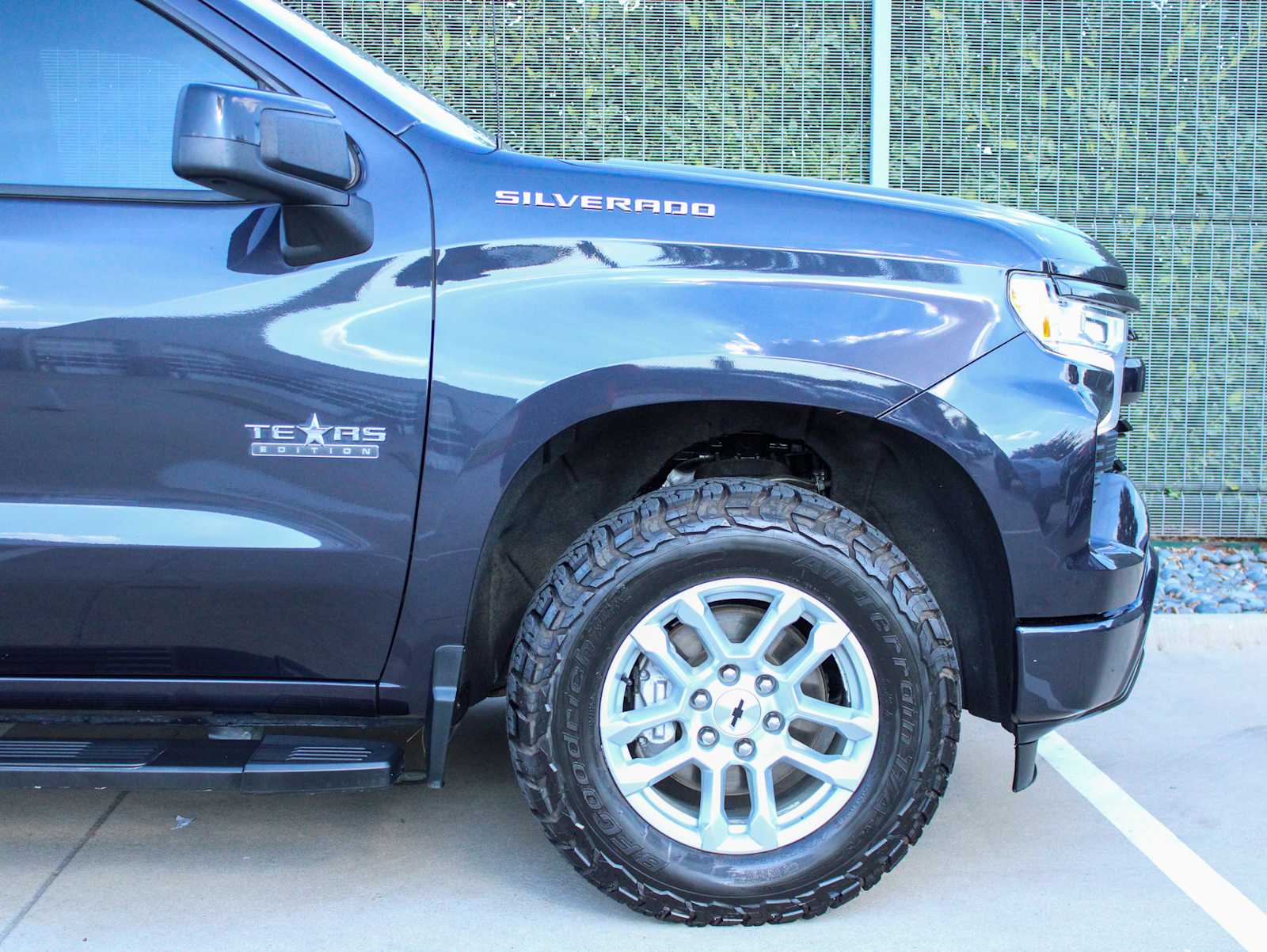 Used 2022 Dark Ash Metallic Chevrolet RST image 8