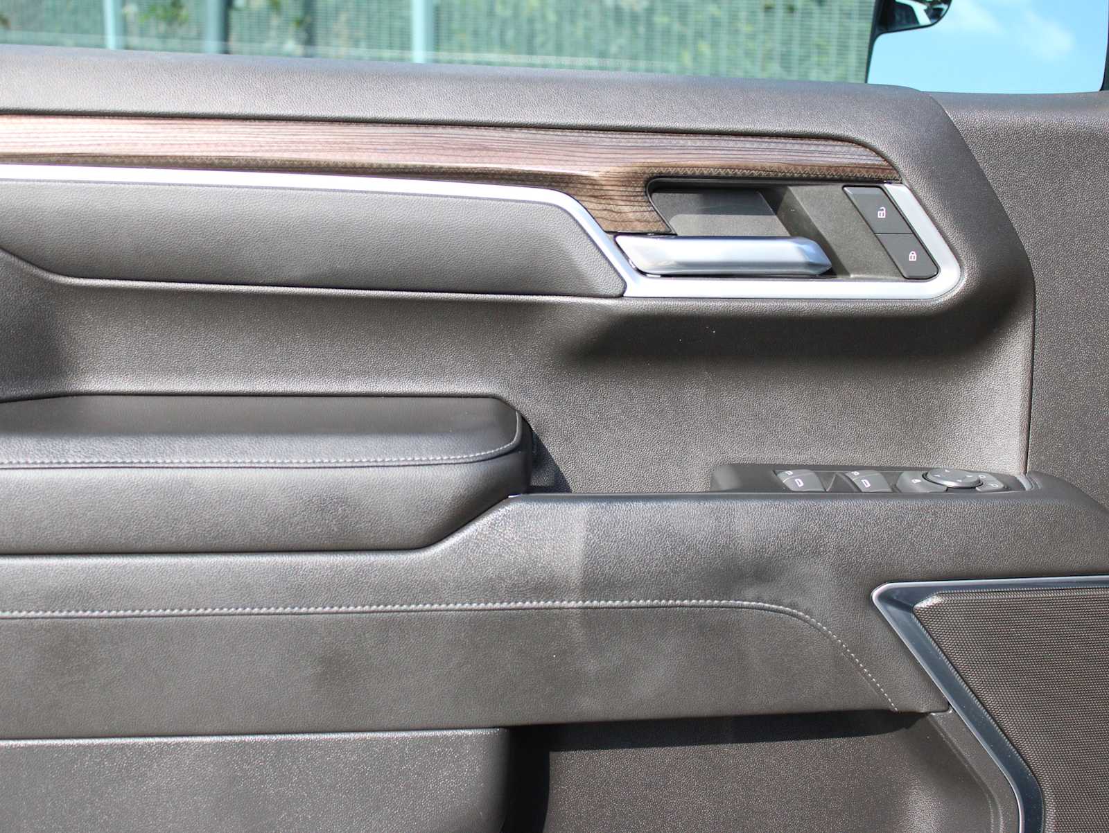 Used 2022 Dark Ash Metallic Chevrolet RST image 10