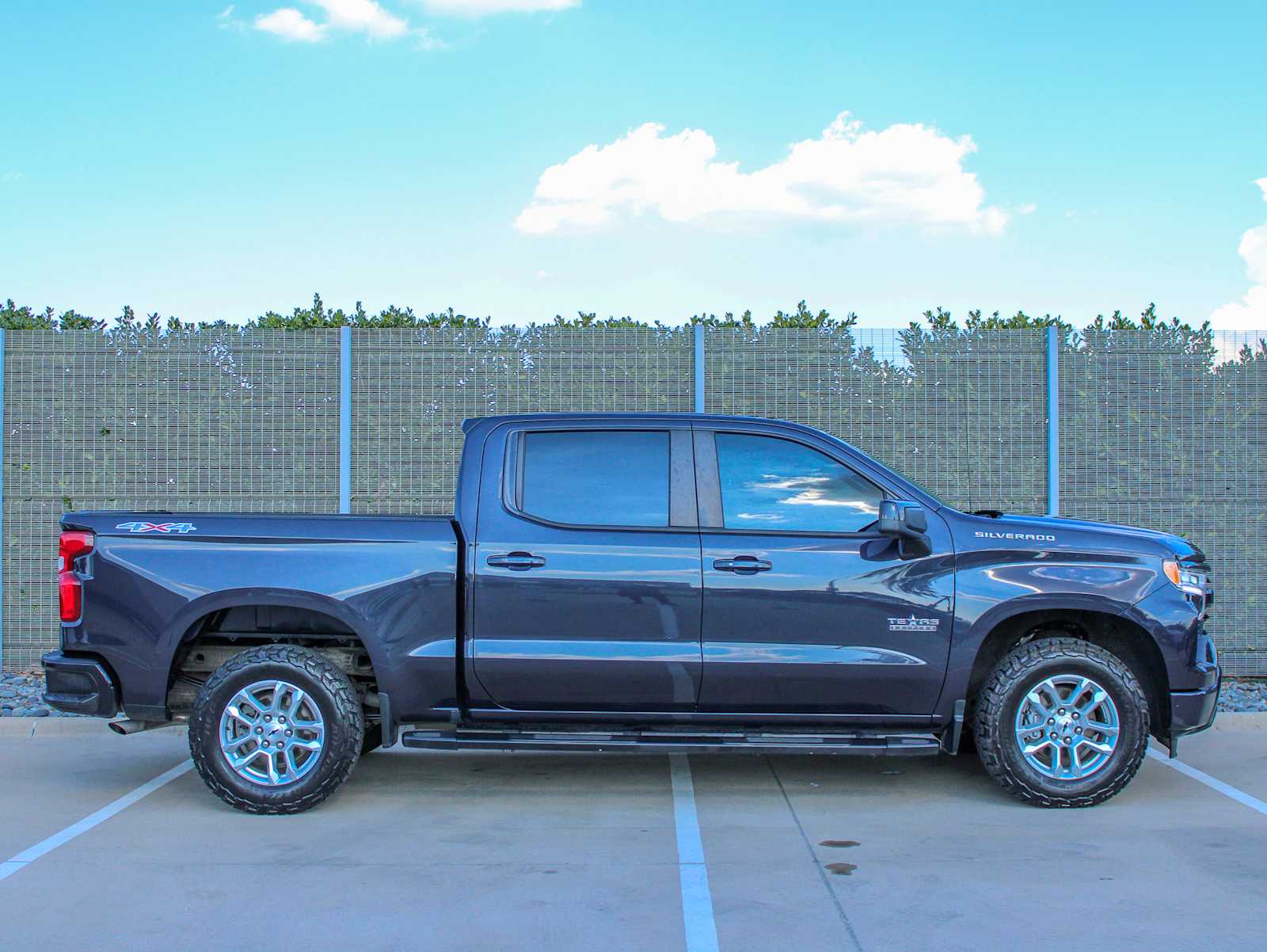 Used 2022 Dark Ash Metallic Chevrolet RST image 7