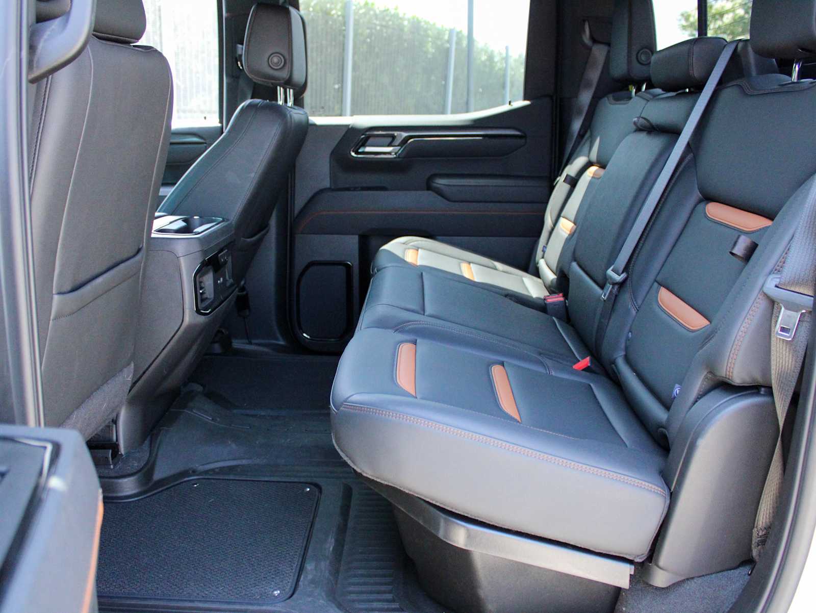 Used 2026 Summit White GMC AT4 image 13