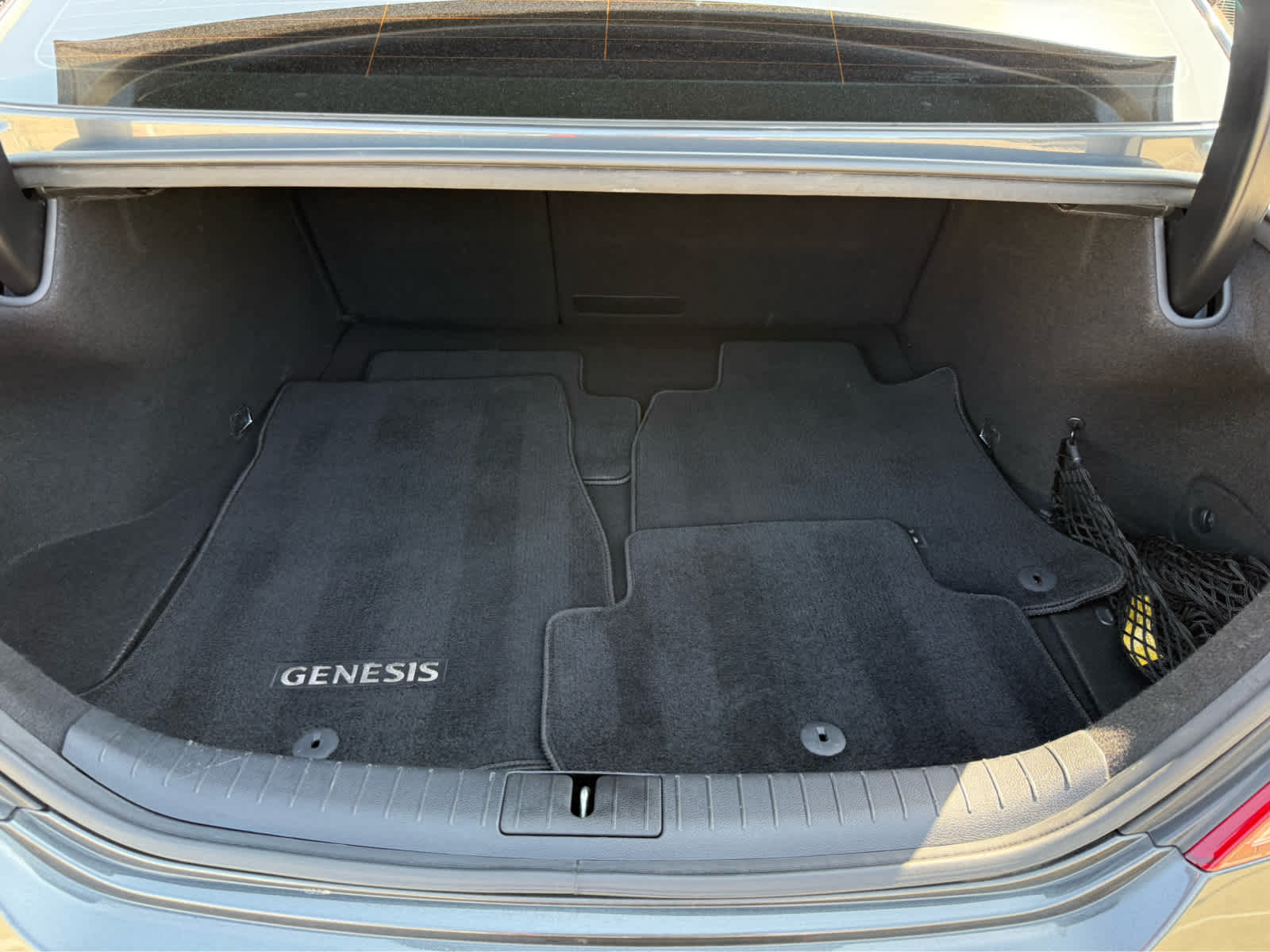 Used 2019 Himalayan Gray Genesis 2.0T Advanced image 25