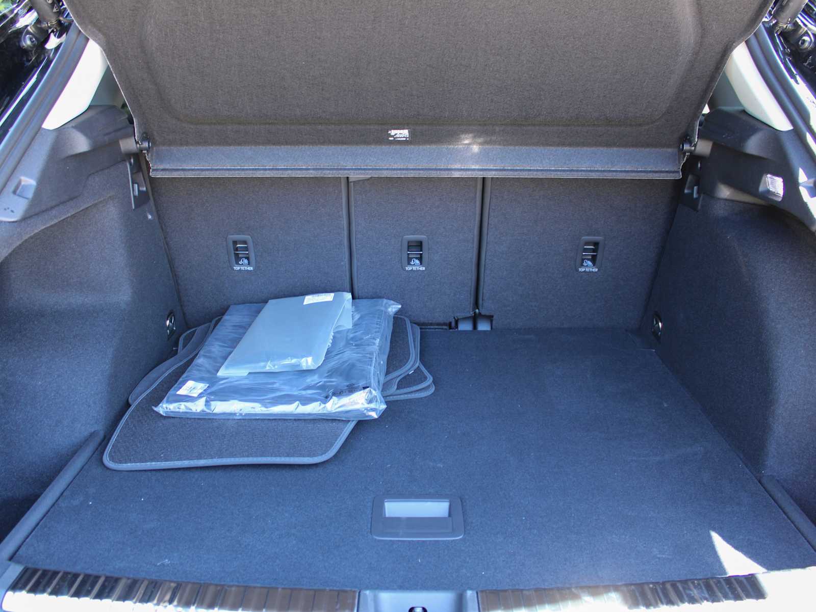 New 2026 Arrow Gray Pearl Effect Audi S line image 28