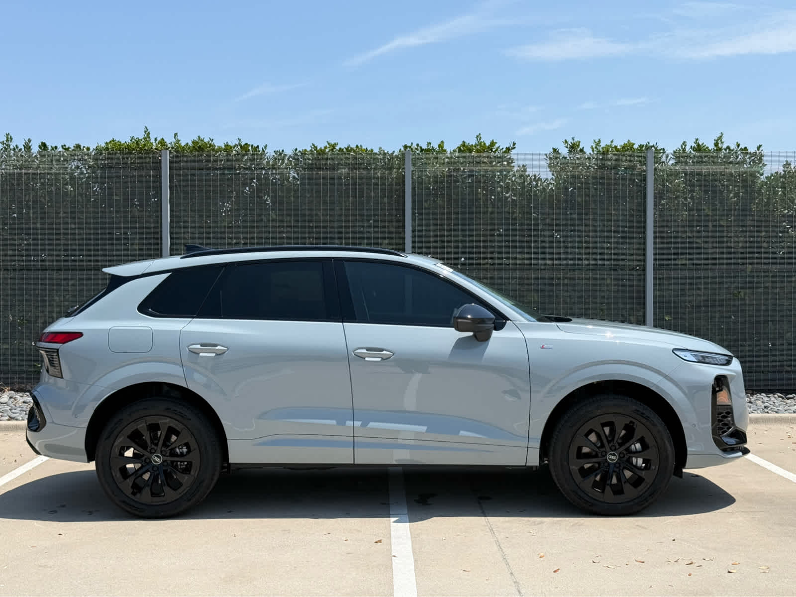 New 2026 Arrow Gray Pearl Effect Audi S line image 7