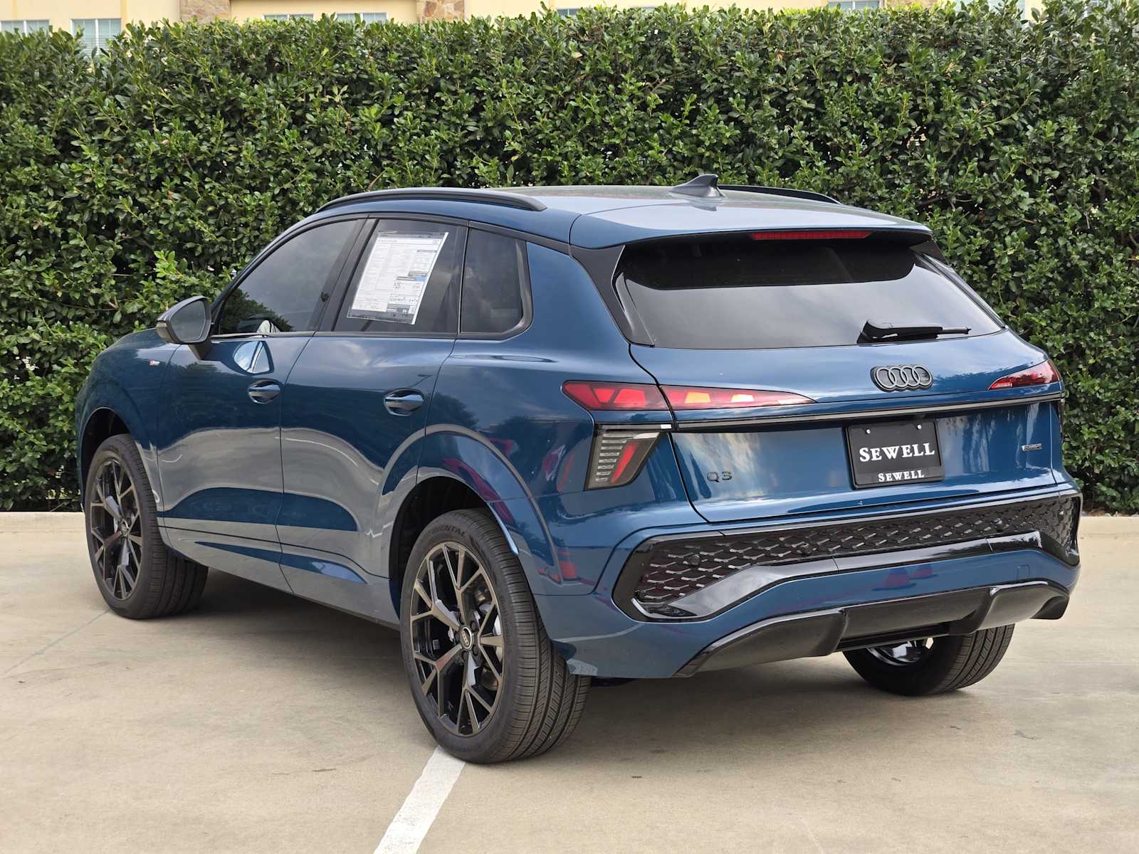 New 2026 Malpelo Blue Metallic Audi S line image 4