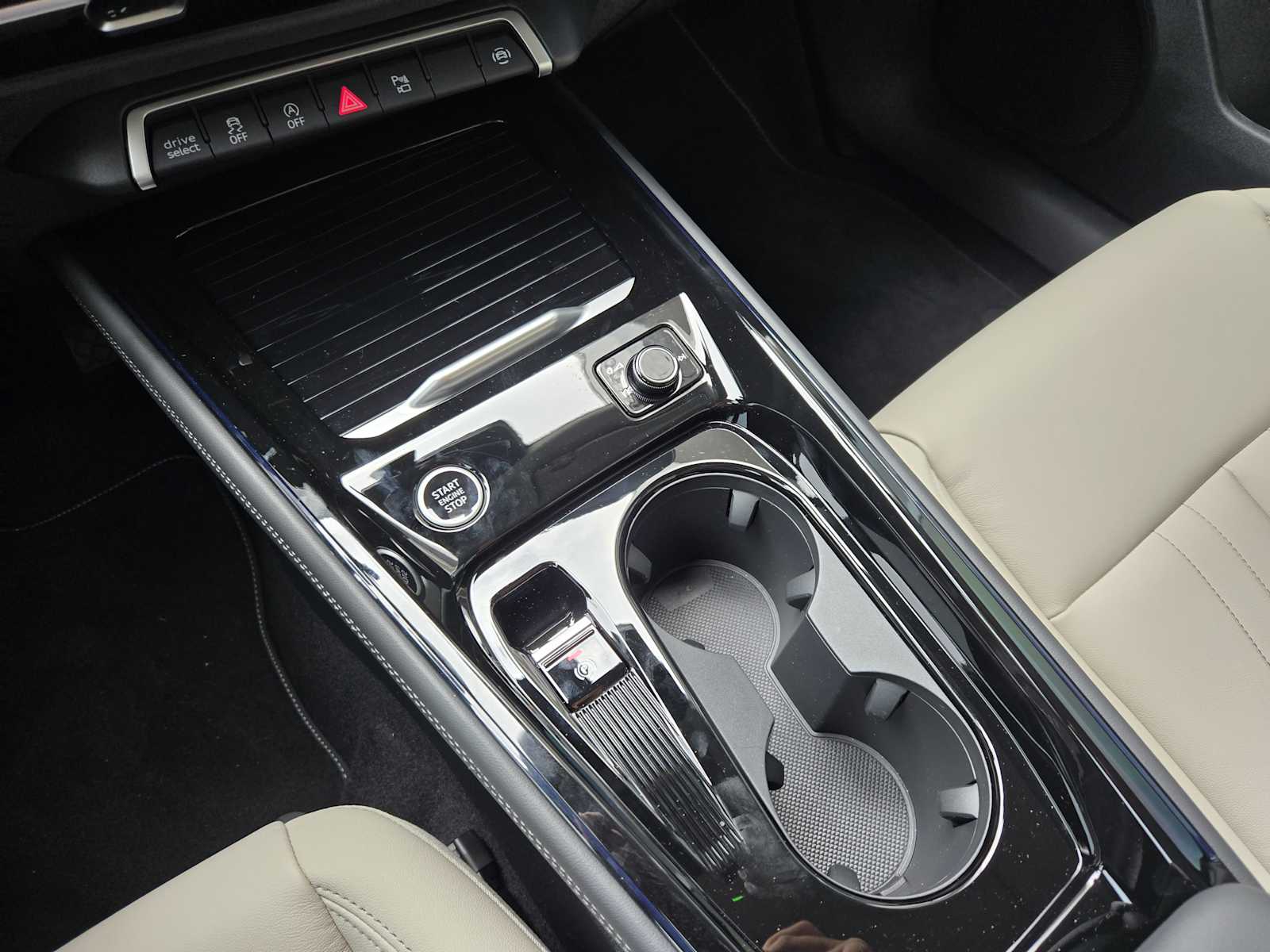 New 2026 Malpelo Blue Metallic Audi S line image 13